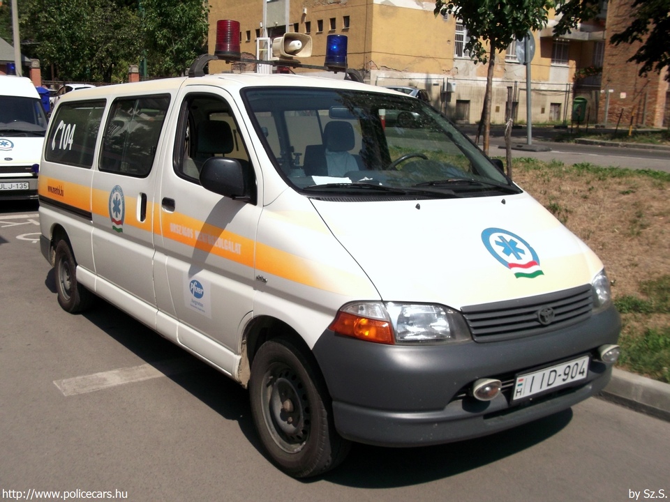 Toyota Hiace, fotó: Sz.S
Keywords: mentő mentőautó OMSZ magyar Magyarország IID-904