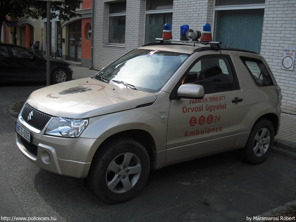 Suzuki Grand Vitara, orvosi ügyelet, Hódmezõvásárhely, PANACEA 2000 Kft., fotó: Máramarosi Róbert
Keywords: mentő mentőautó magyar Magyarország MES-005 Hungary hungarian ambulance