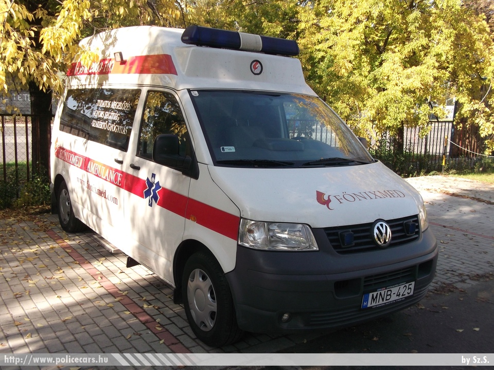 Volkswagen Transporter T5, Fõnix-MED Zrt., fotó: Sz.S.
Keywords: magyar Magyarország mentő mentőautó MNB-425 Hungary hungarian ambulance