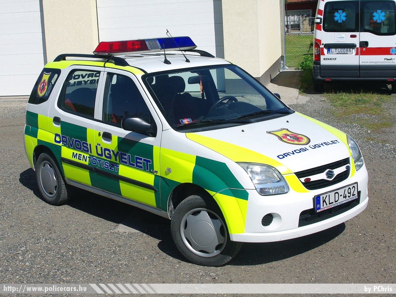 Suzuki Ignis, MTK (Mentõtiszti Kocsi), Érd, Inter-Ambulance Zrt., fotó: PChris
Keywords: magyar Magyarország mentő mentőautó KLD-492 Hungary hungarian ambulance