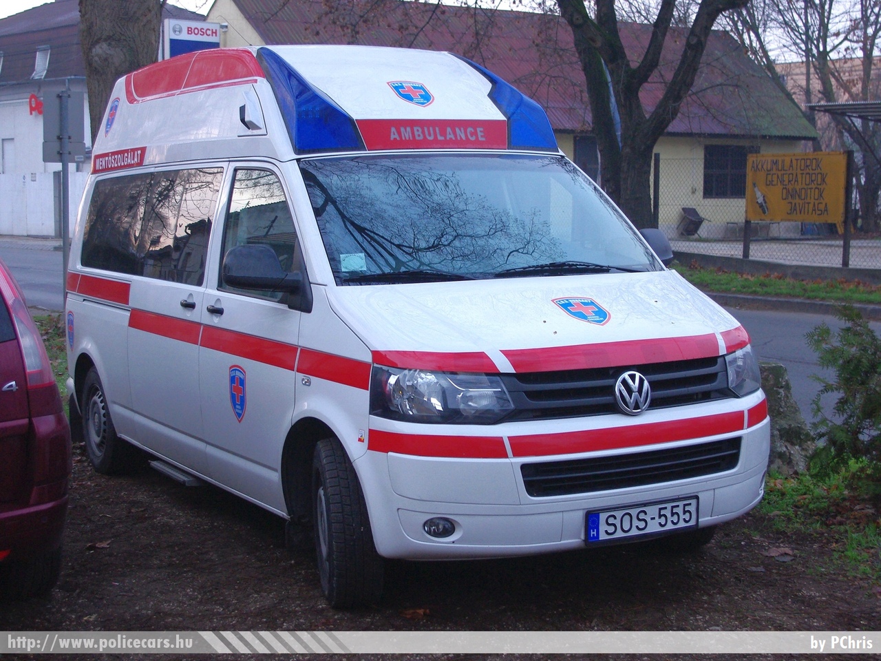 Volkswagen Transporter T5, SOS Assistance Hungary Kft., fotó: PChris
Keywords: magyar Magyarország mentő mentőautó Hungary hungarian ambulance SOS-555