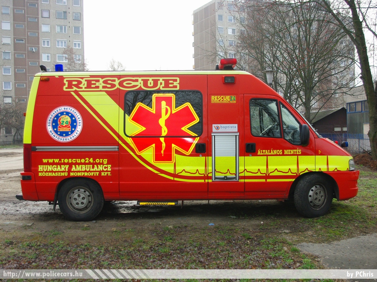 Citroen Jumper, Rescue24 Tûzoltó és Kutató-Mentõ Nemzetközi Csoport, fotó: PChris
Keywords: magyar Magyarország mentő mentőautó Hungary hungarian ambulance KZP-669
