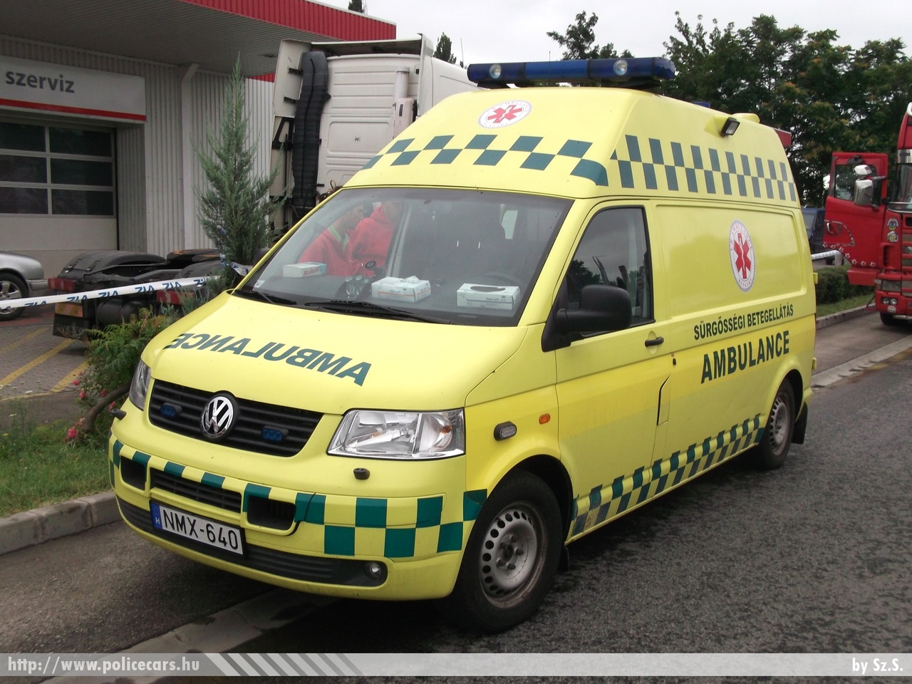 Volkswagen Transporter T5, VB Ambulance Hungary Kft., fotó: Sz.S.
Keywords: magyar Magyarország mentő mentőautó Hungary hungarian ambulance NMX-640