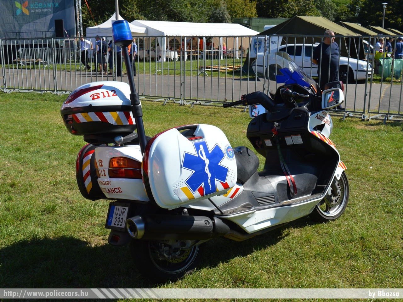 Suzuki Burman 650, Hungary Ambulance Kft., fotó: Bbazsa
Keywords: mentő mentőmotor magyar Magyarország UJR-299