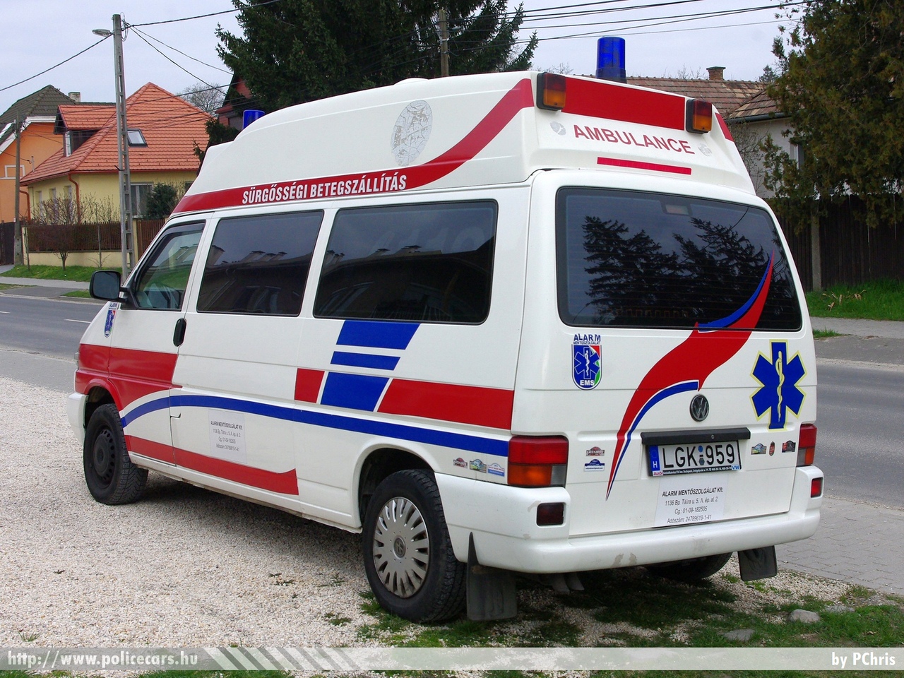 Volkswagen Transporter T4, Alarm Mentõszolgálat Kft., fotó: PChris
Keywords: magyar Magyarország mentő mentőautó Hungary hungarian ambulance LGK-959