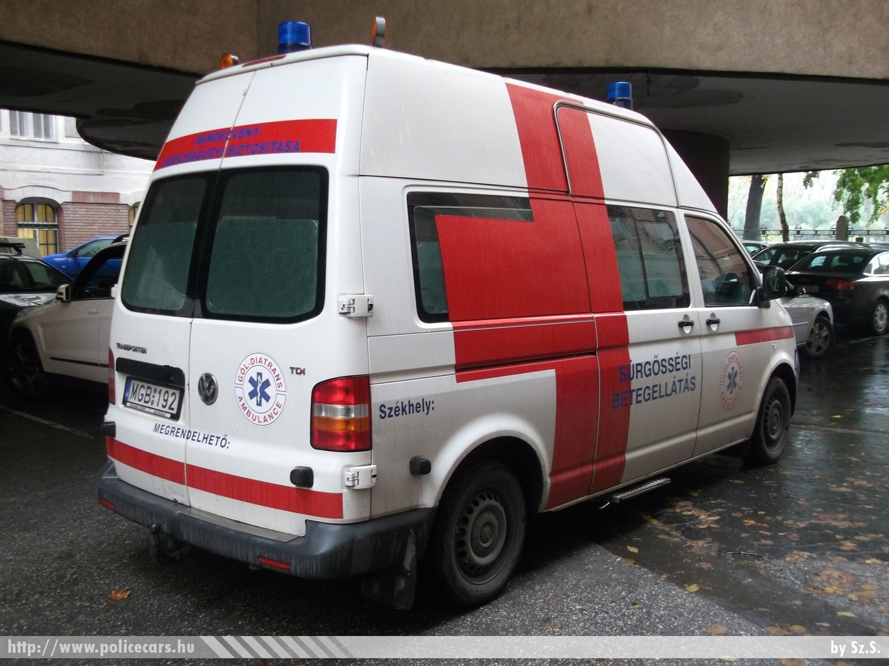 Volkswagen Transporter T5, Gól-Diatrans Kft., fotó: Sz.S
Keywords: magyar Magyarország mentő mentőautó Hungary hungarian ambulance MGB-192
