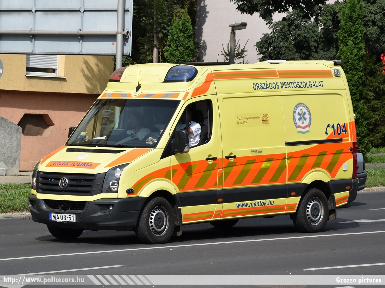 Volkswagen Crafter, Országos Mentõszolgálat, fotó: Gzozzo pictures
Keywords: mentő mentőautó OMSZ magyar Magyarország MA03-51