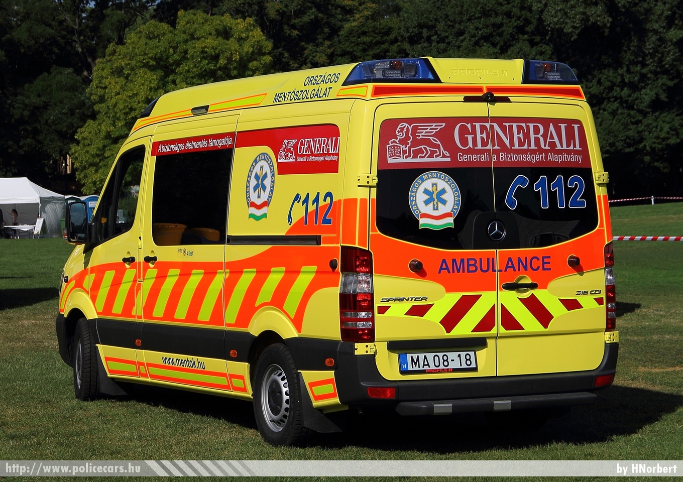 Mercedes-Benz Sprinter II facelift 316CDI Profile, Heros, Országos Mentõszolgálat, fotó: HNorbert
Keywords: OMSZ MA08-18 magyar Magyarország mentő mentőautó Hungary hungarian ambulance