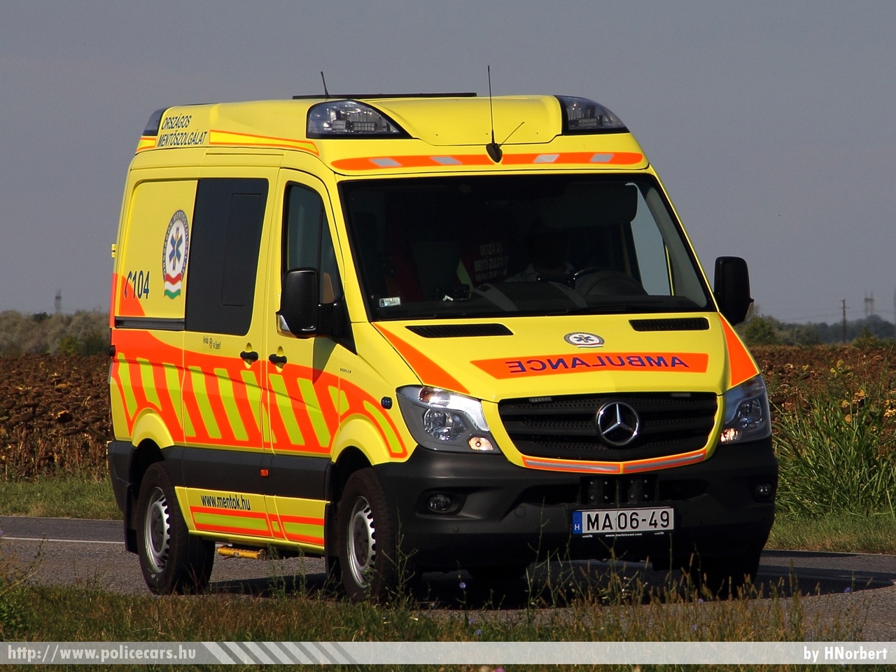Mercedes-Benz Sprinter II facelift 316 CDI Profile, Országos Mentõszolgálat, fotó: HNorbert
Keywords: mentő mentőautó magyar Magyarország OMSZ MA06-49