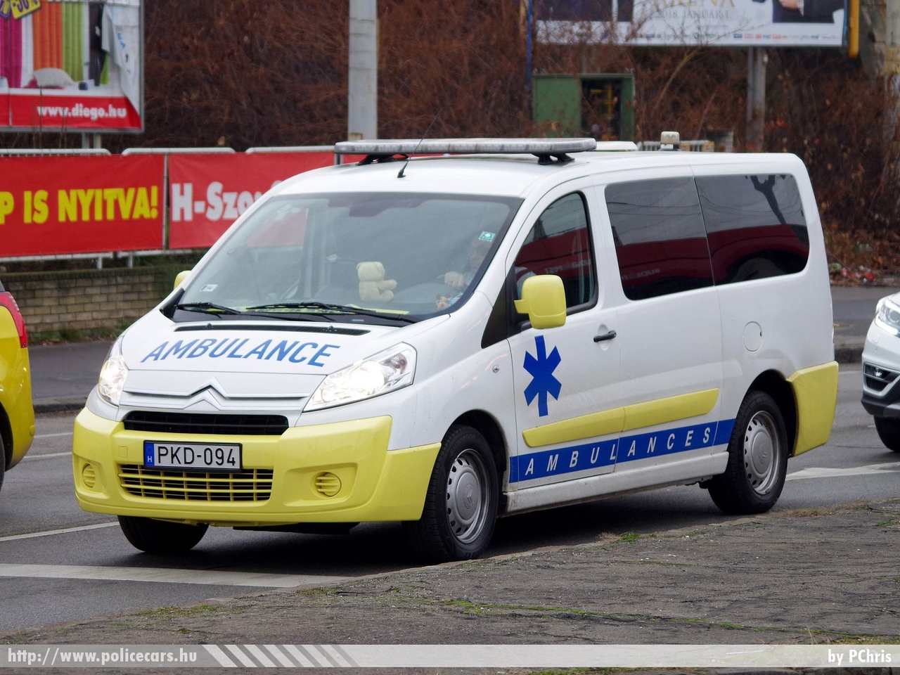 Citroen Jumpy, Apollo Ambulance Service Kft., fotó: PChris
Keywords: magyar Magyarország mentő mentőautó Hungary hungarian ambulance PKD-094