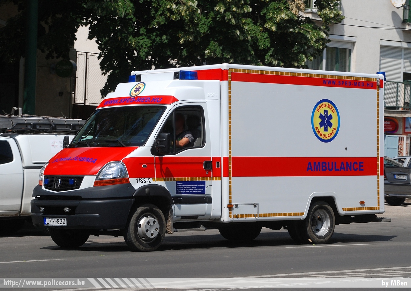 Renault Mascott, Sped-Med Kft., fotó: MBen
Keywords: mentő mentőautó magyar Magyarország hungarian Hungary ambulance LYY-820