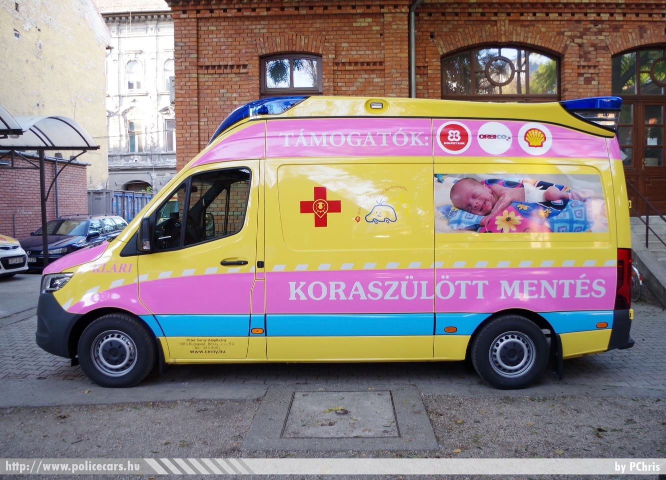 Mercedes Sprinter III, Budapest, Peter Cerny Alapítvány, koraszülöttmentõ, fotó: PChris
Keywords: mentő mentőautó magyar Magyarország hungarian Hungary ambulance PCA-003