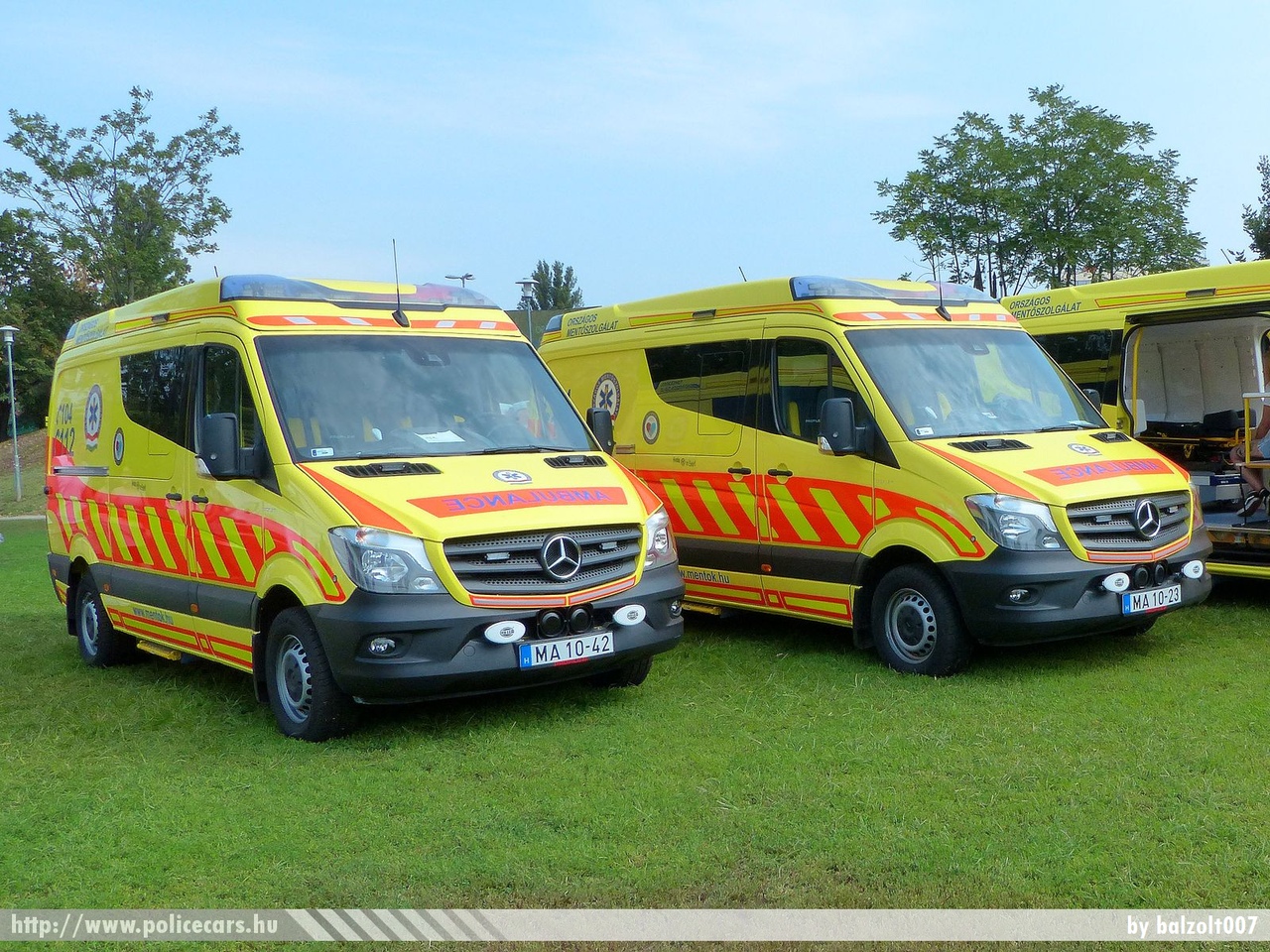 Mercedes-Benz Sprinter II facelift 316CDI Profile, Heros, Országos Mentõszolgálat, fotó: balzolt007
Keywords: magyar Magyarország mentő mentőautó OMSZ Hungary hungarian ambulance MA10-23 MA10-42