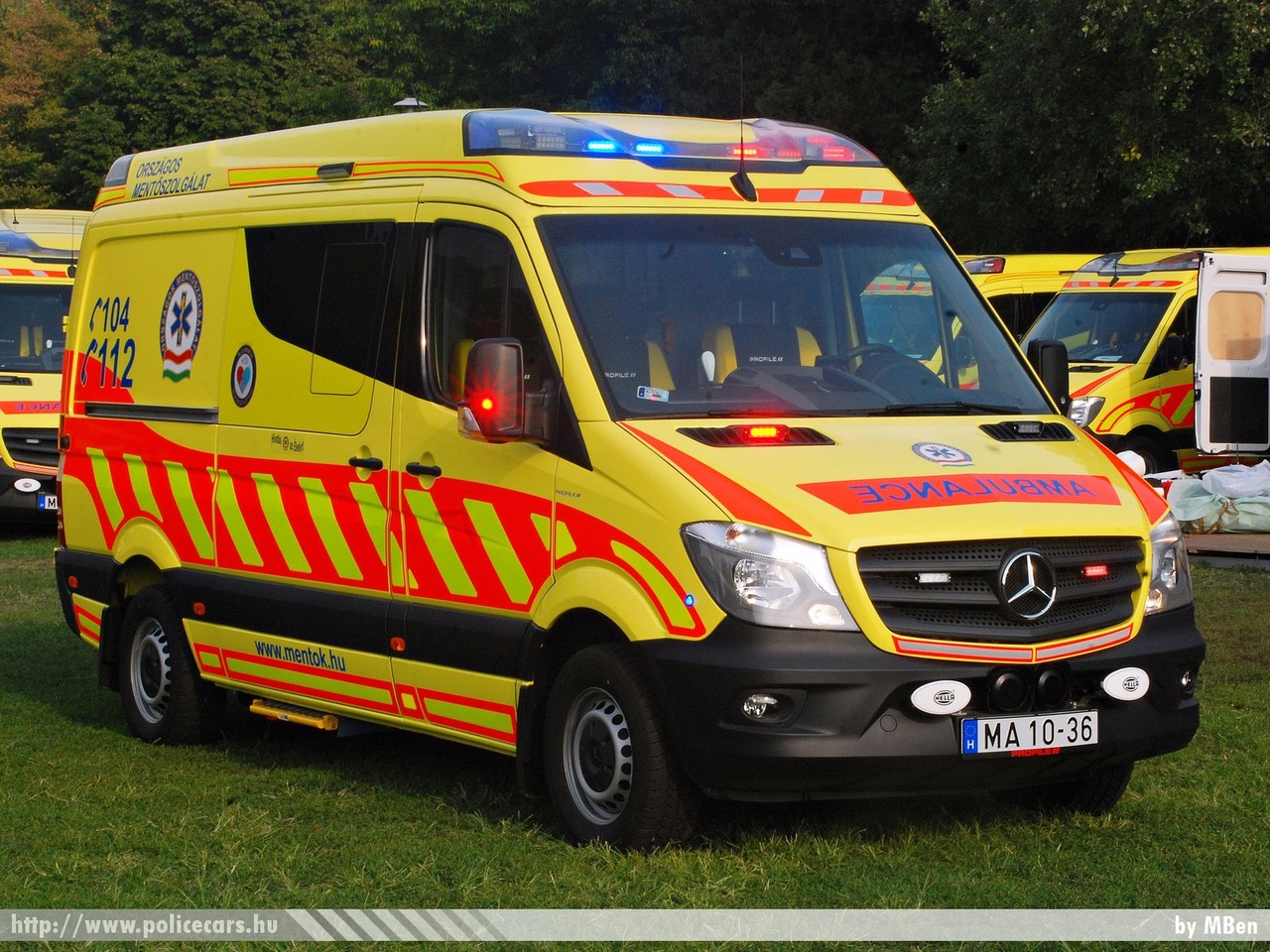 Mercedes-Benz Sprinter II facelift 316CDI Profile, Heros, Országos Mentõszolgálat, fotó: MBen
Keywords: magyar Magyarország mentő mentőautó OMSZ Hungary hungarian ambulance MA10-36