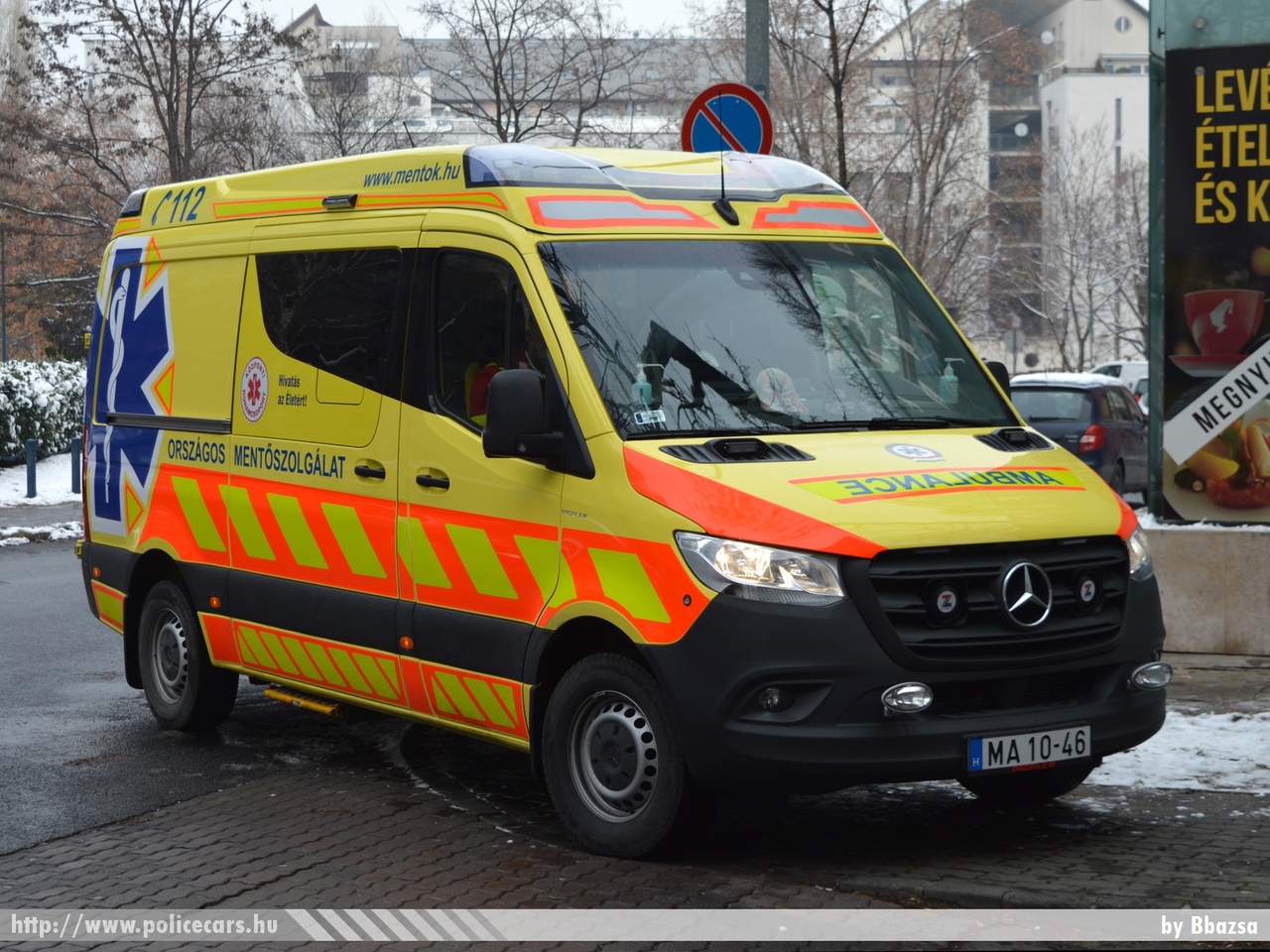 Mercedes-Benz Sprinter III 316 CDI Profile Genios, Országos Mentõszolgálat, fotó: Bbazsa
Keywords: magyar Magyarország mentő mentőautó OMSZ Hungary hungarian ambulance MA10-46