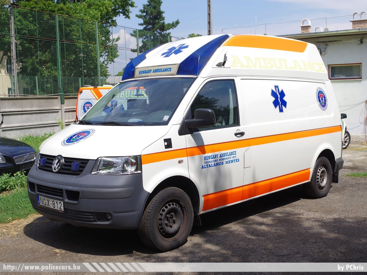 Volkswagen Transporter T5, Hungary Ambulance Közhasznú Nonprofit Kft., fotó: PChris
Keywords: mentő mentőautó magyar Magyarország hungarian Hungary ambulance NGX-812