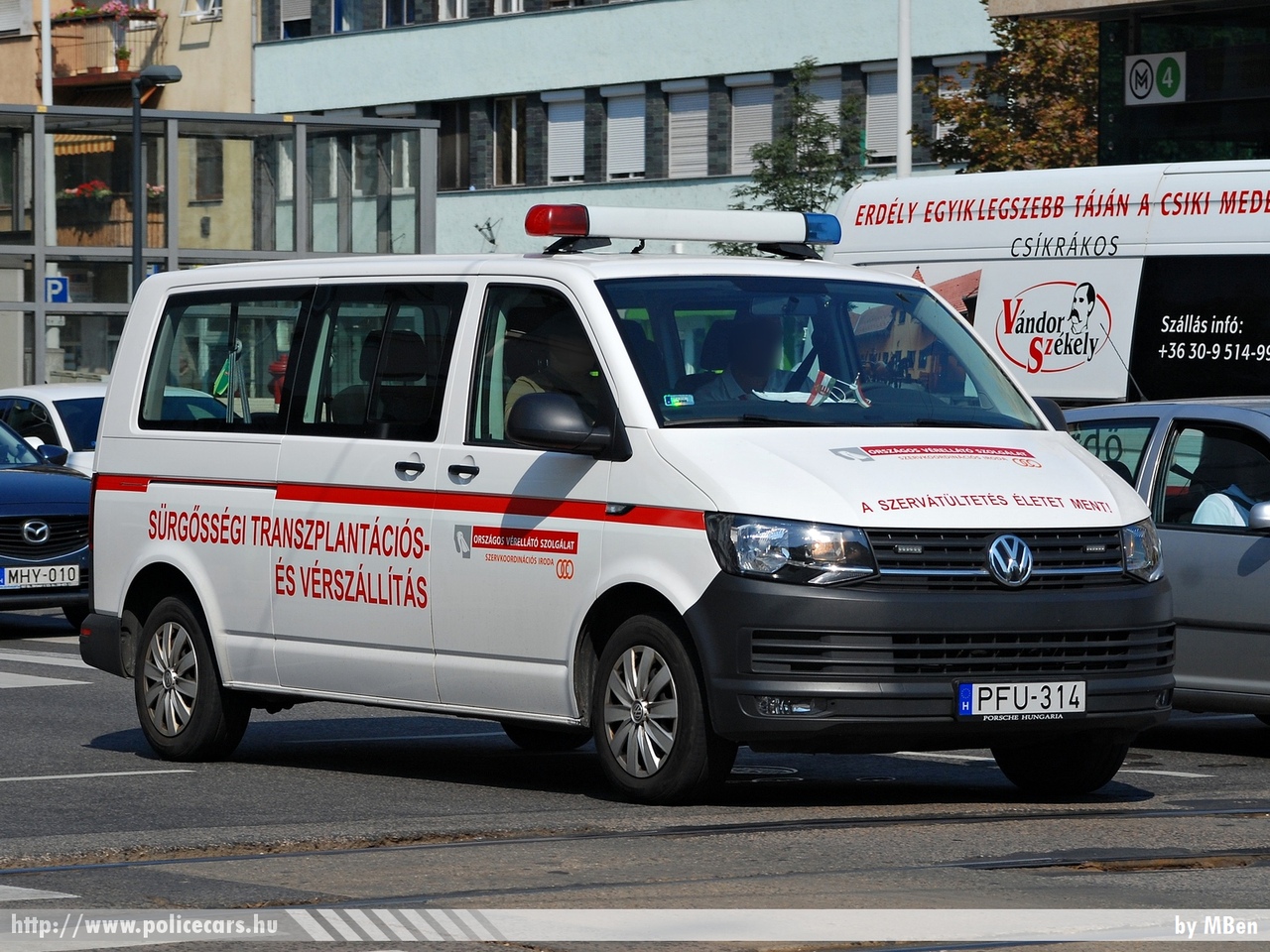 Volkswagen Transporter T6, Országos Vérellátó Szolgálat, vérszállítás, fotó: MBen
Keywords: mentő mentőautó magyar Magyarország ambulance hungarian Hungary PFU-314