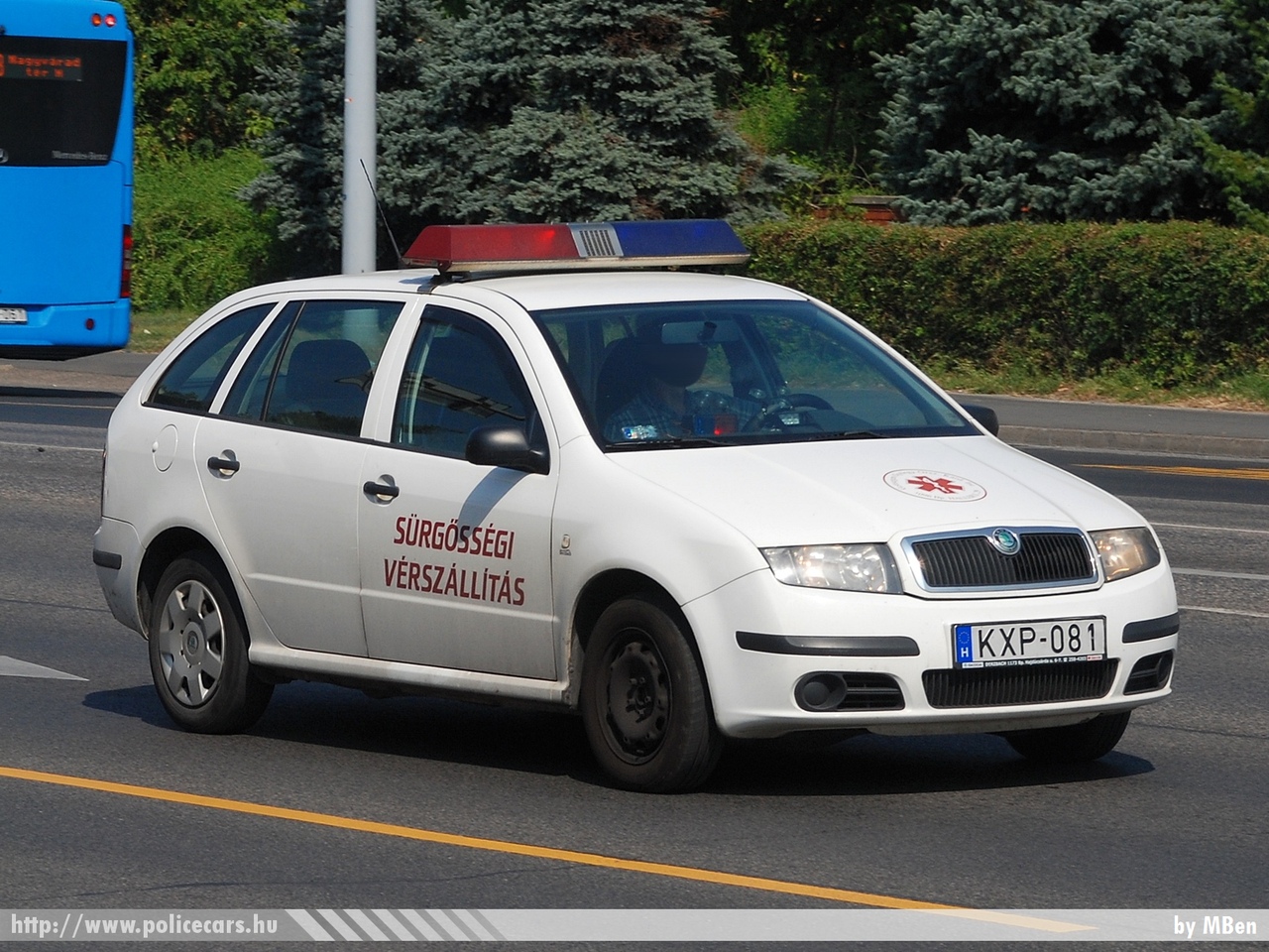 Skoda Fabia, Gottsegen György Országos Kardiológiai Intézet, Budapest, vérszállítás, fotó: MBen
Keywords: mentő mentőautó magyar Magyarország ambulance hungarian Hungary KXP-081