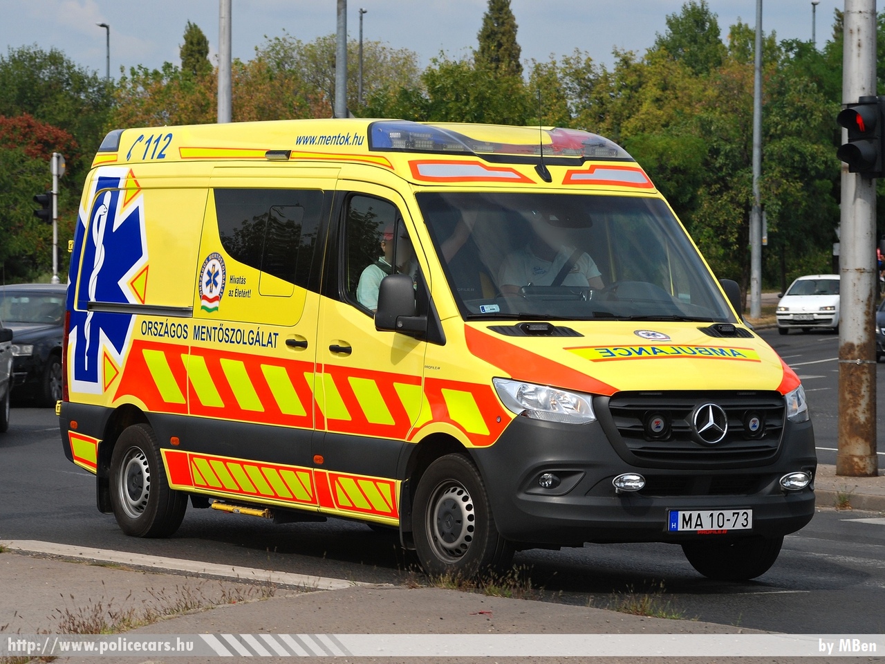 Mercedes-Benz Sprinter III 316 CDI Profile Genios, Országos Mentõszolgálat, fotó: MBen
Keywords: magyar Magyarország mentő mentőautó OMSZ Hungary hungarian ambulance MA10-73