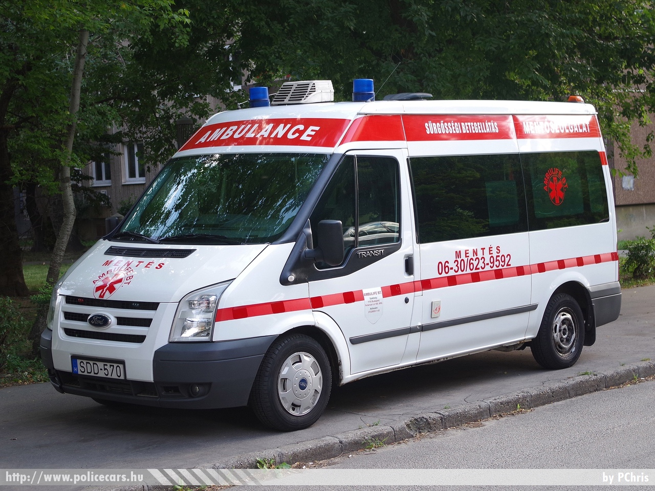 Ford Transit, Ambulife Bt. Betegszállítás, fotó: PChris
Keywords: mentő mentőautó magyar Magyarország hungarian Hungary ambulance SDD-570