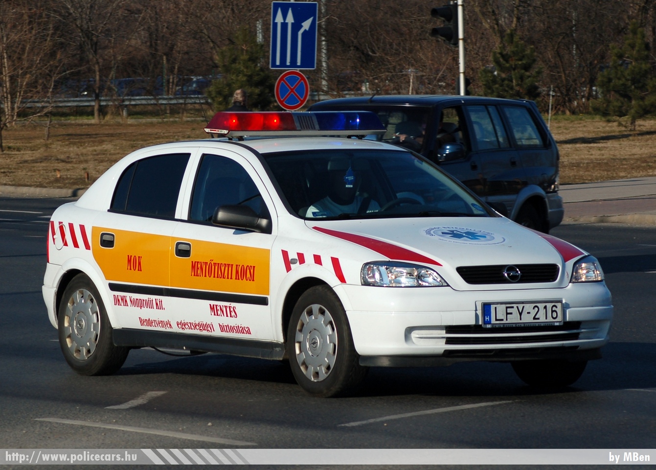 Opel Astra G, MOK, Dabas, DKMK Nonprofit Kft., fotó: MBen
Keywords: mentő magyar Magyarország mentőautó ambulance Hungary hungarian LFY-216
