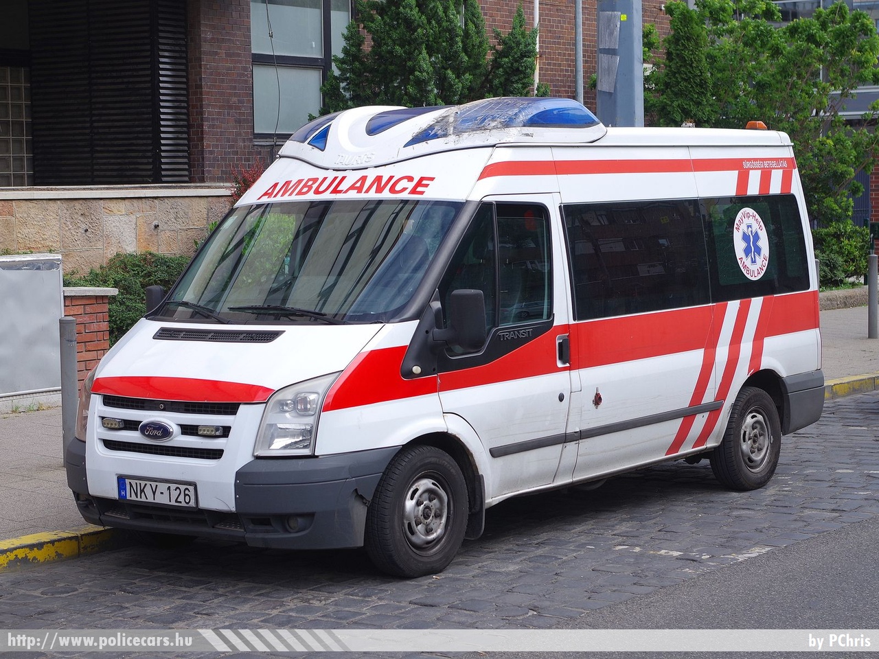 Ford Transit Tauris, MayVip-Help Betegszállító Kft., fotó: PChris
Keywords: mentő mentőautó magyar Magyarország hungarian Hungary ambulance NKY-126