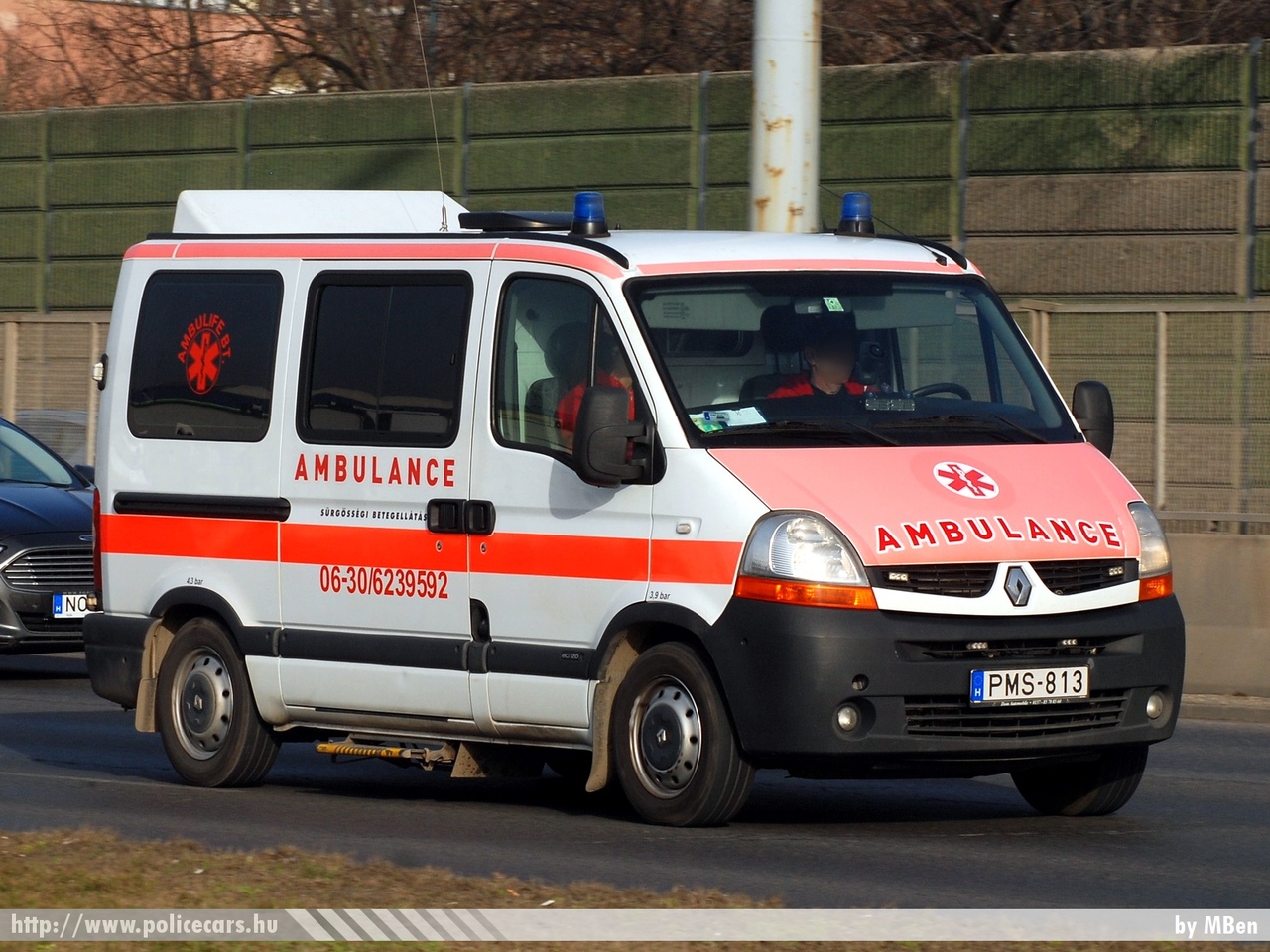 Renault Master, Ambulife Bt. Betegszállítás, fotó: MBen
Keywords: mentő mentőautó magyar Magyarország hungarian Hungary ambulance PMS-813