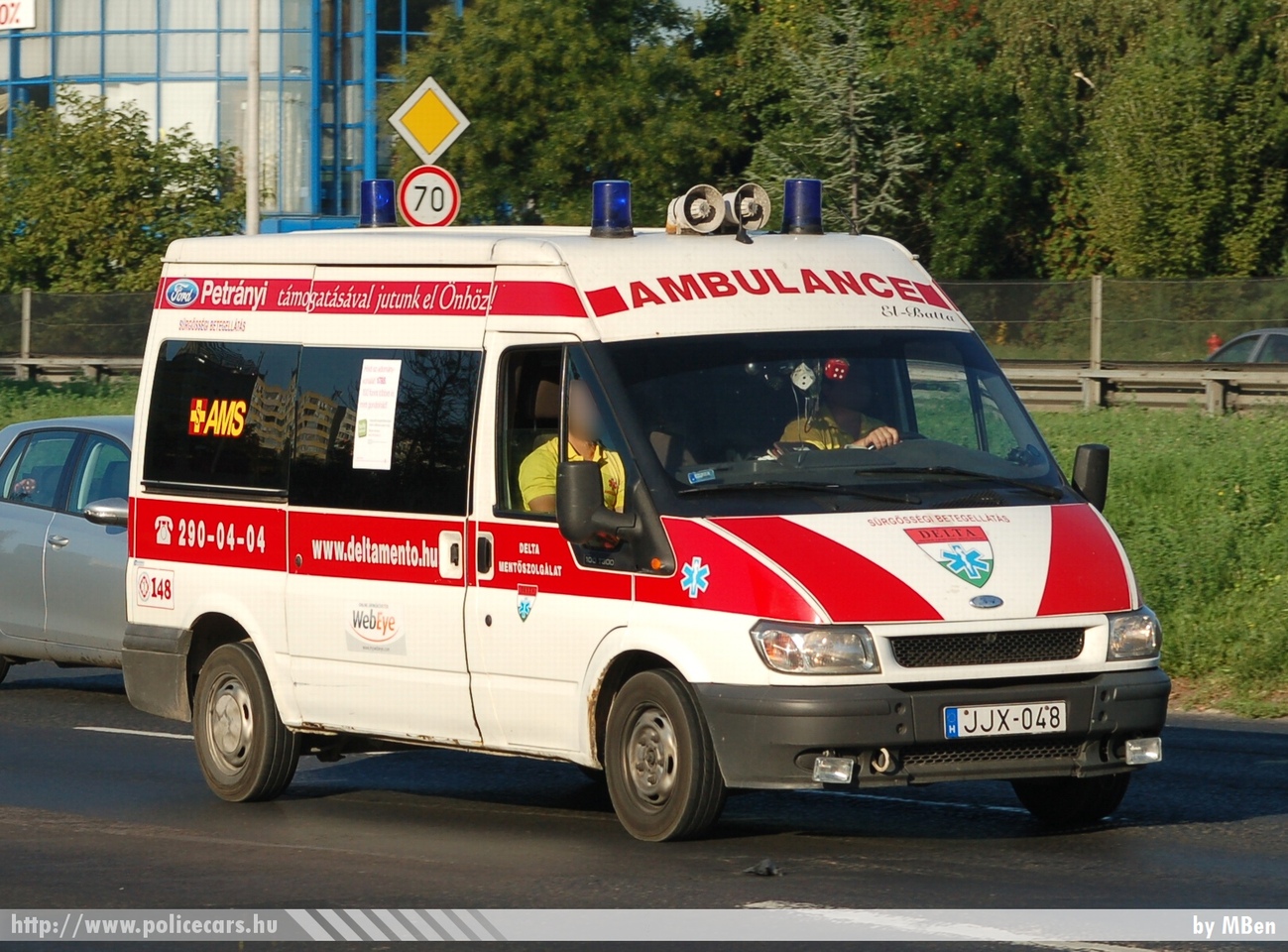 Ford Transit, Budapest, Delta Mentõszolgálat, fotó: MBen
Keywords: mentő mentőautó magyar Magyarország hungarian Hungary ambulance JJX-048