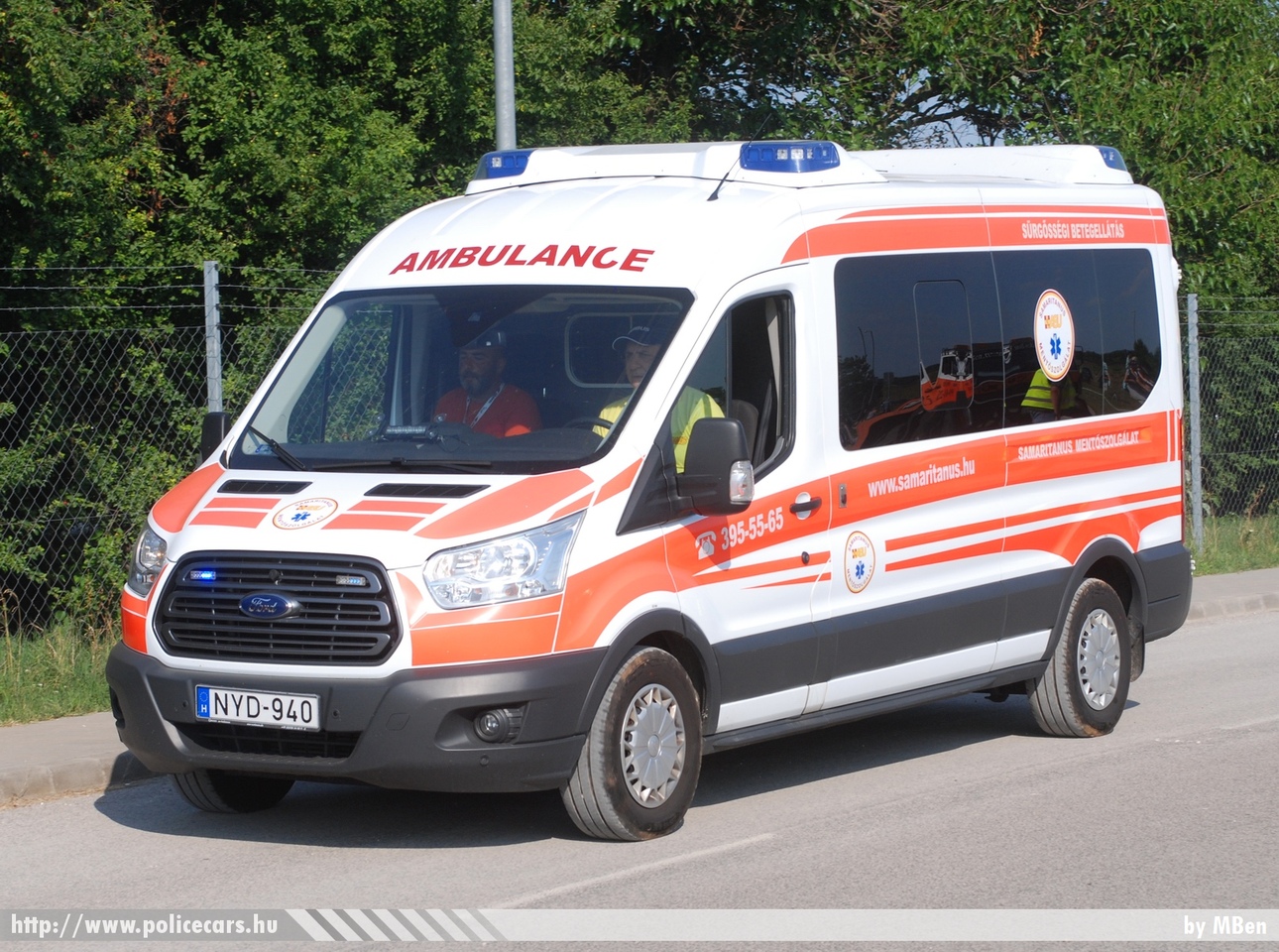 Ford Transit, Samaritanus Mentõszolgálat, fotó: MBen
Keywords: mentő mentőautó magyar Magyarország hungarian Hungary ambulance NYD-940