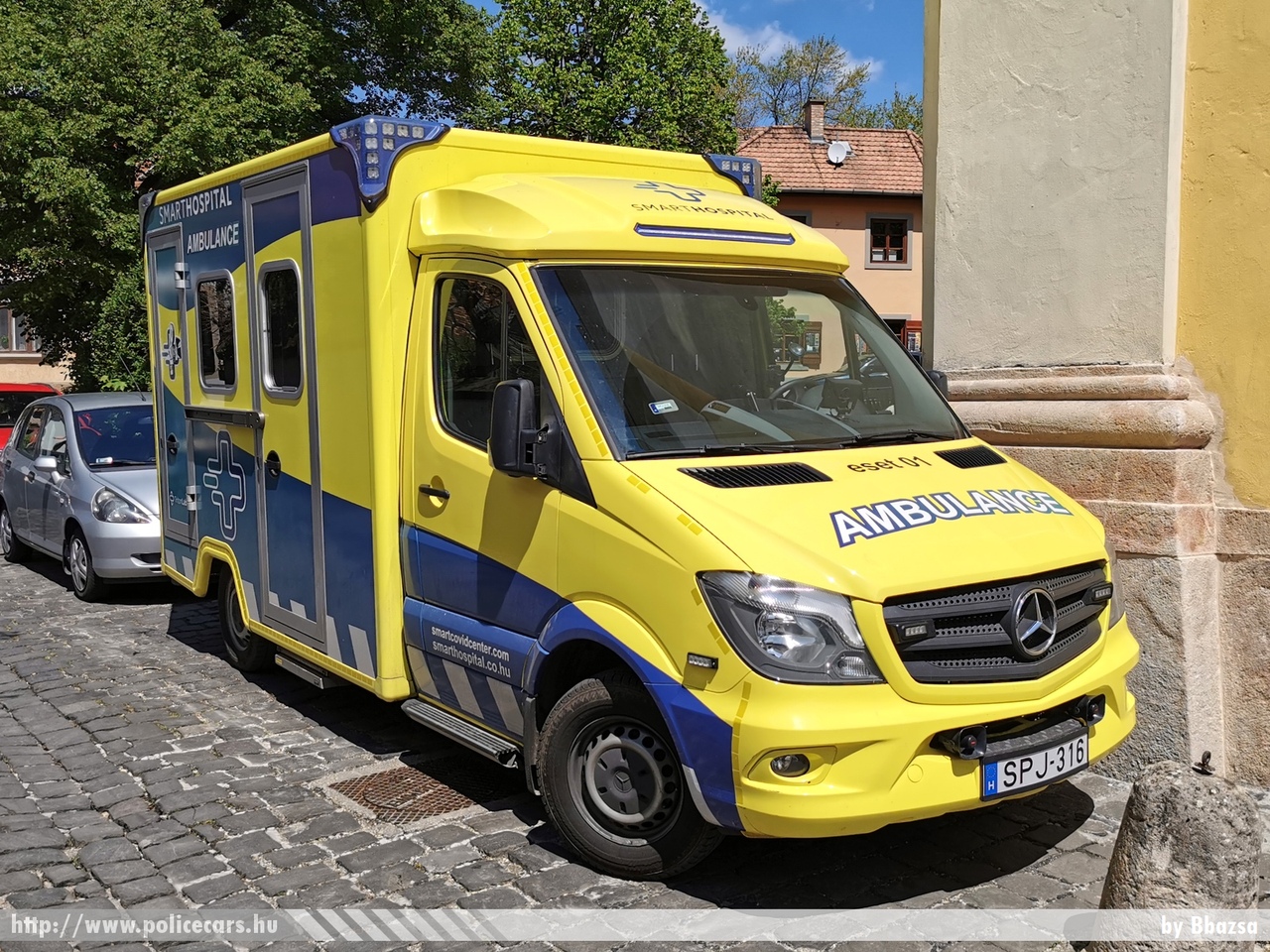 Mercedes-Benz Sprinter II facelift, Smart Hospital Kft., fotó: Bbazsa
Keywords: mentő mentőautó magyar Magyarország hungarian Hungary ambulance SPJ-316