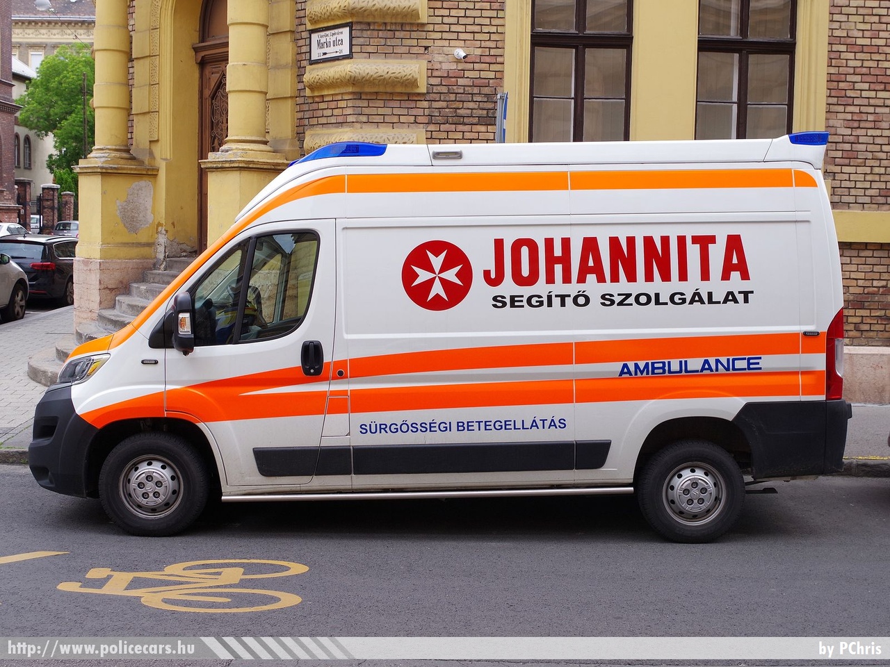 Citroen Jumper, Johannita Segítõ Szolgálat, fotó: PChris
Keywords: mentő mentőautó magyar Magyarország hungarian Hungary ambulance RWH-339