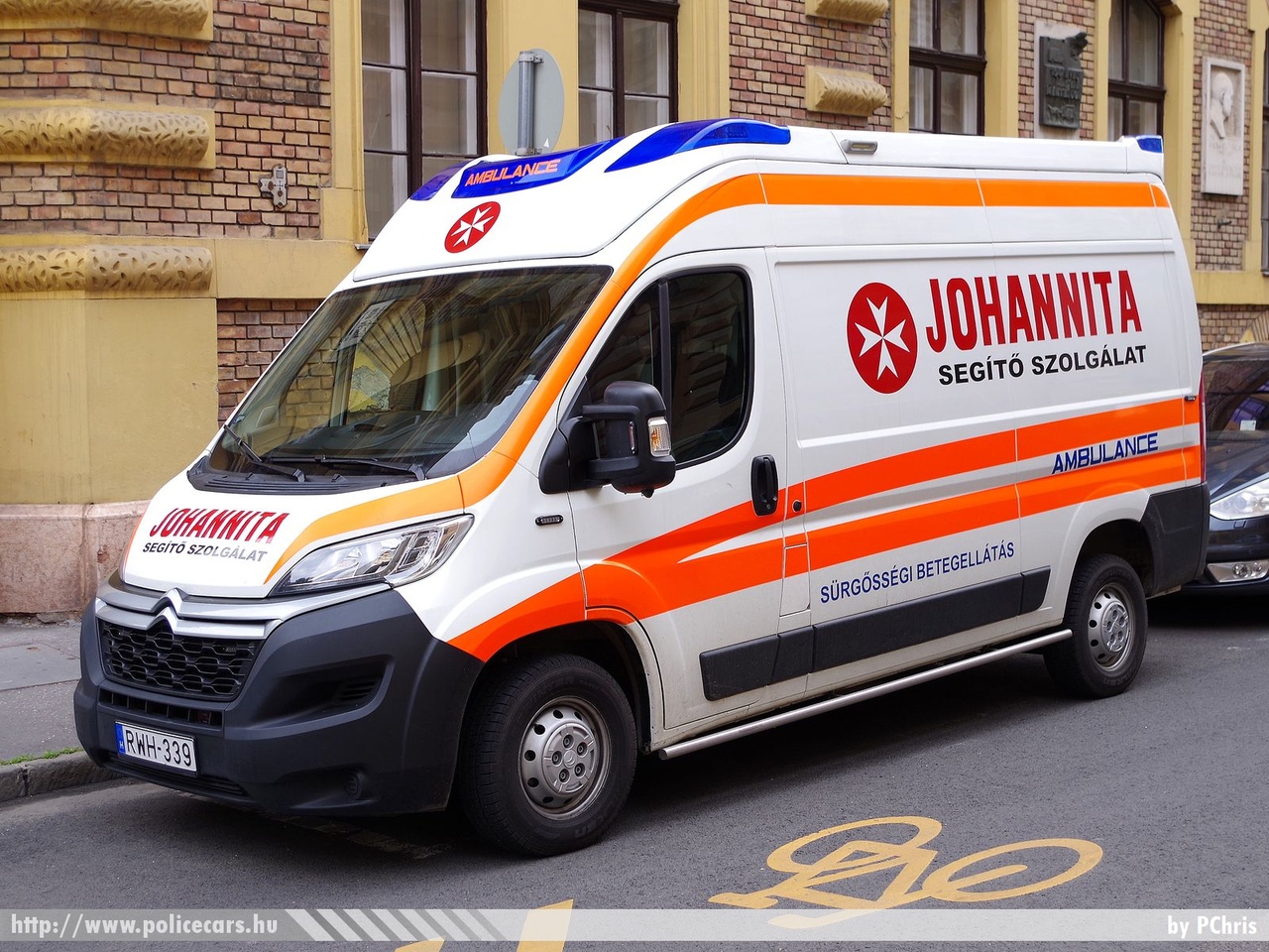 Citroen Jumper, Johannita Segítõ Szolgálat, fotó: PChris
Keywords: mentő mentőautó magyar Magyarország hungarian Hungary ambulance RWH-339
