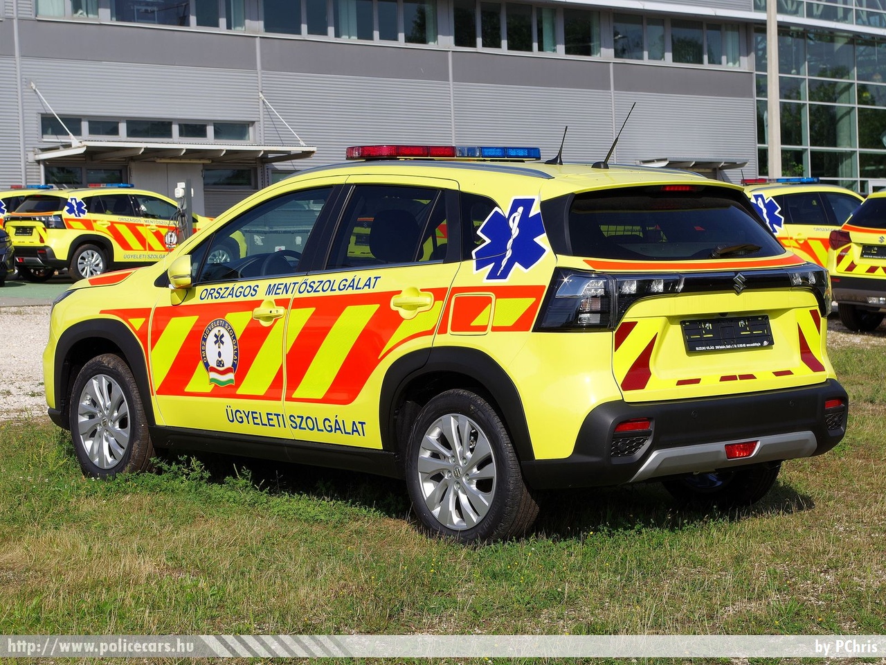 Suzuki S-Cross, Országos Mentőszolgálat, orvosi ügyelet, fotó: PChris
Keywords: mentő magyar Magyarország mentőautó OMSZ ambulance Hungary hungarian