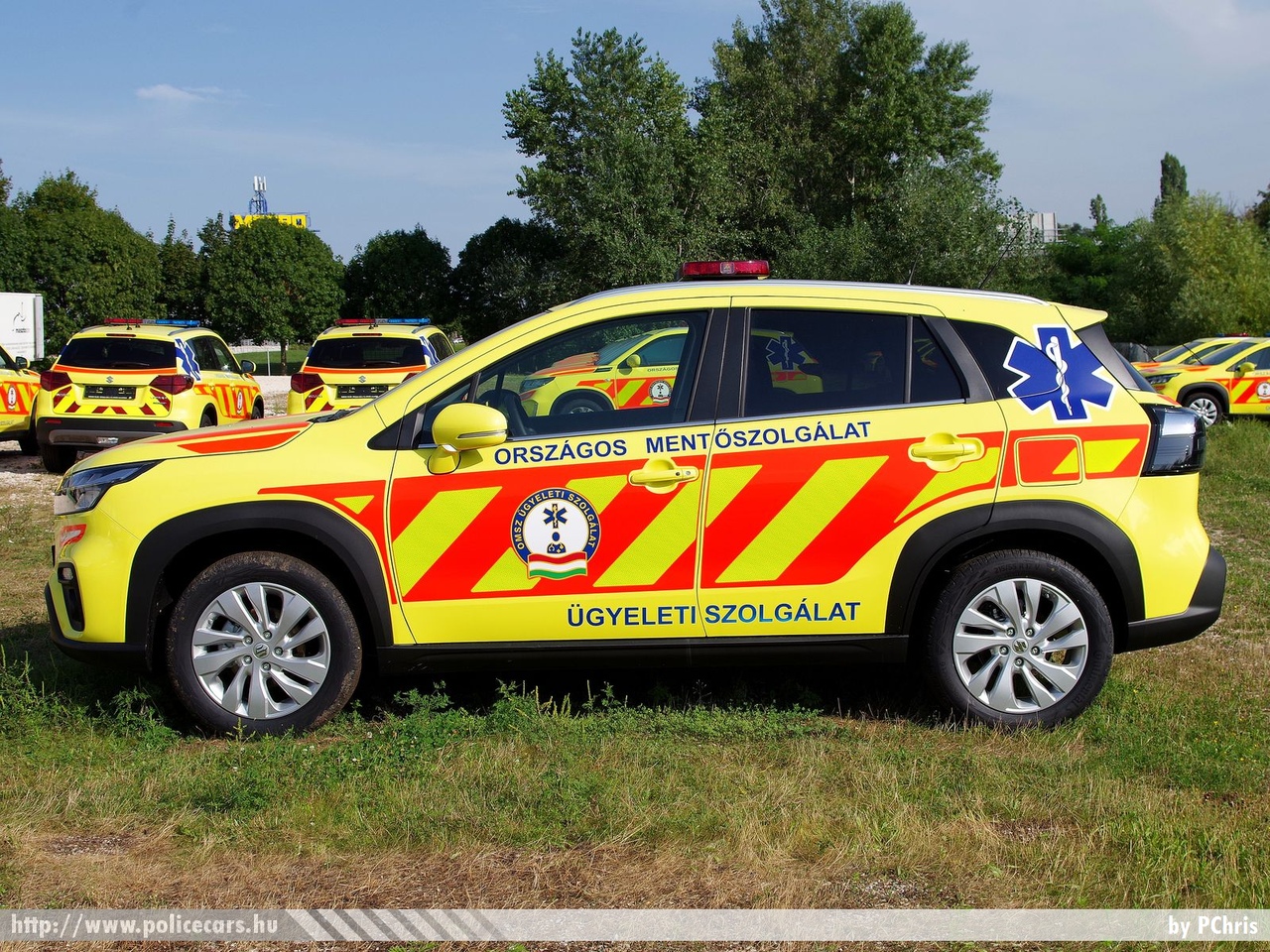 Suzuki S-Cross, Országos Mentőszolgálat, orvosi ügyelet, fotó: PChris
Keywords: mentő magyar Magyarország mentőautó OMSZ ambulance Hungary hungarian