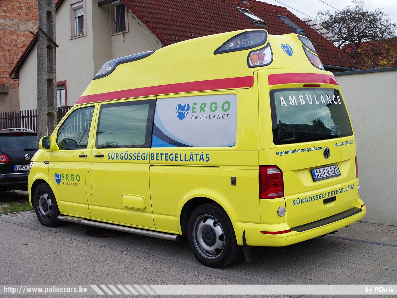 Volkswagen Transporter T6, ERGO-Ambulance Kft., fotó: PChris
Keywords: mentő mentőautó magyar Magyarország hungarian Hungary ambulance AAEW-020