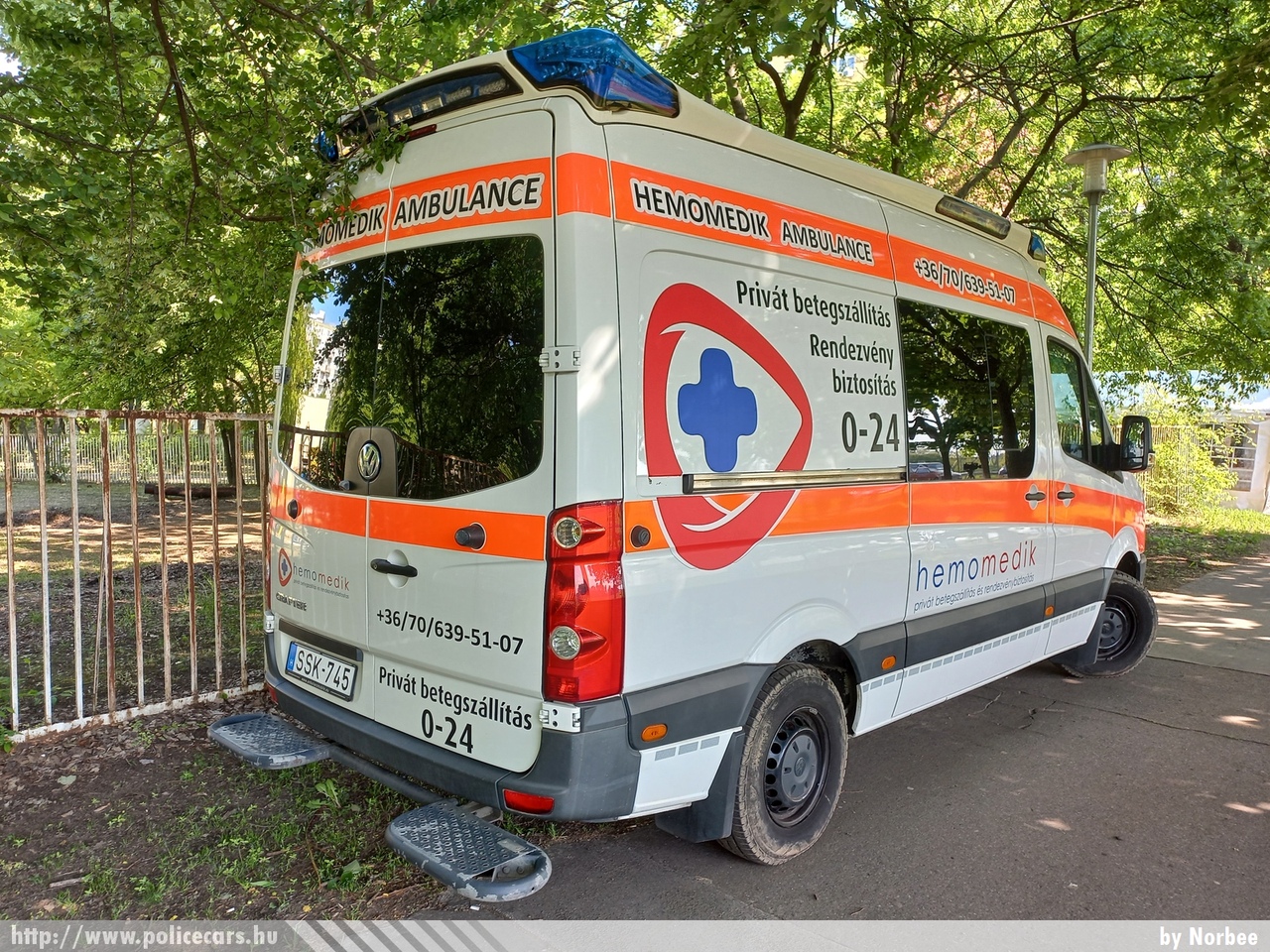 Volkswagen Crafter, Hemomedik Kft., fotó: Norbee
Keywords: mentő mentőautó magyar Magyarország hungarian Hungary ambulance SSK-745