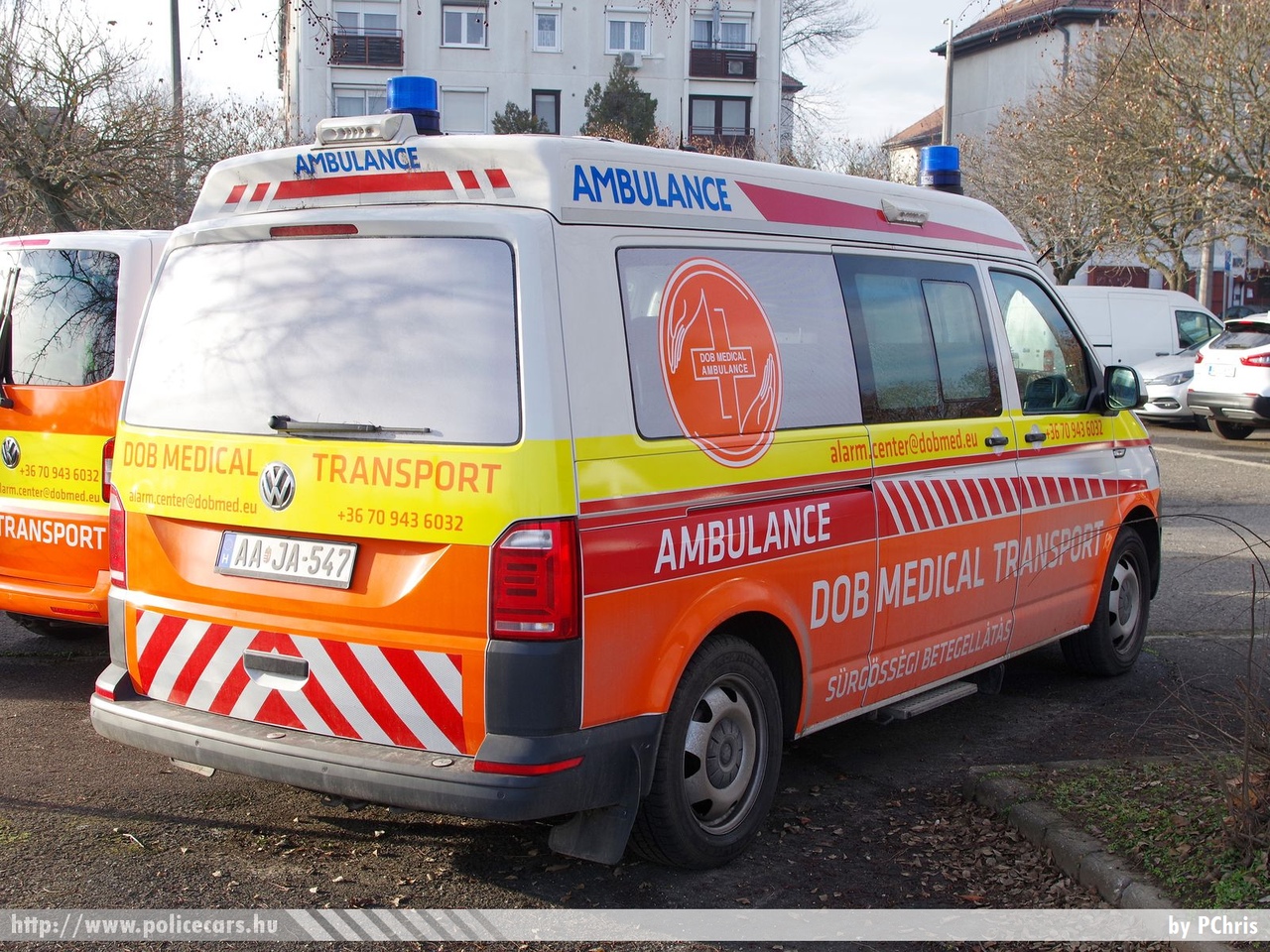 Volkswagen Transporter T6, Dob Medical Transport Kft., fotó: PChris
Keywords: mentő mentőautó magyar Magyarország hungarian Hungary ambulance AAJA-547