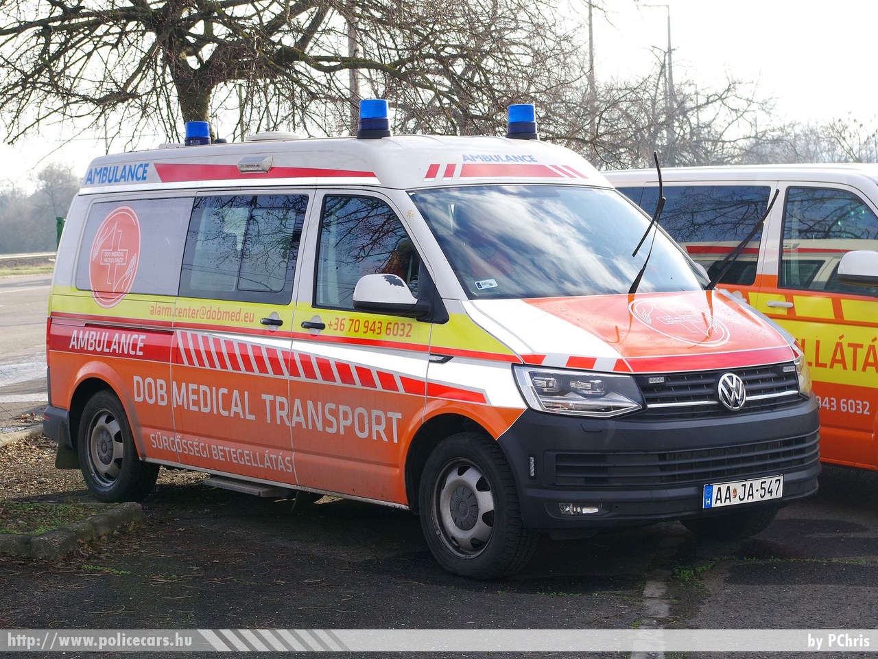 Volkswagen Transporter T6, Dob Medical Transport Kft., fotó: PChris
Keywords: mentő mentőautó magyar Magyarország hungarian Hungary ambulance AAJA-547