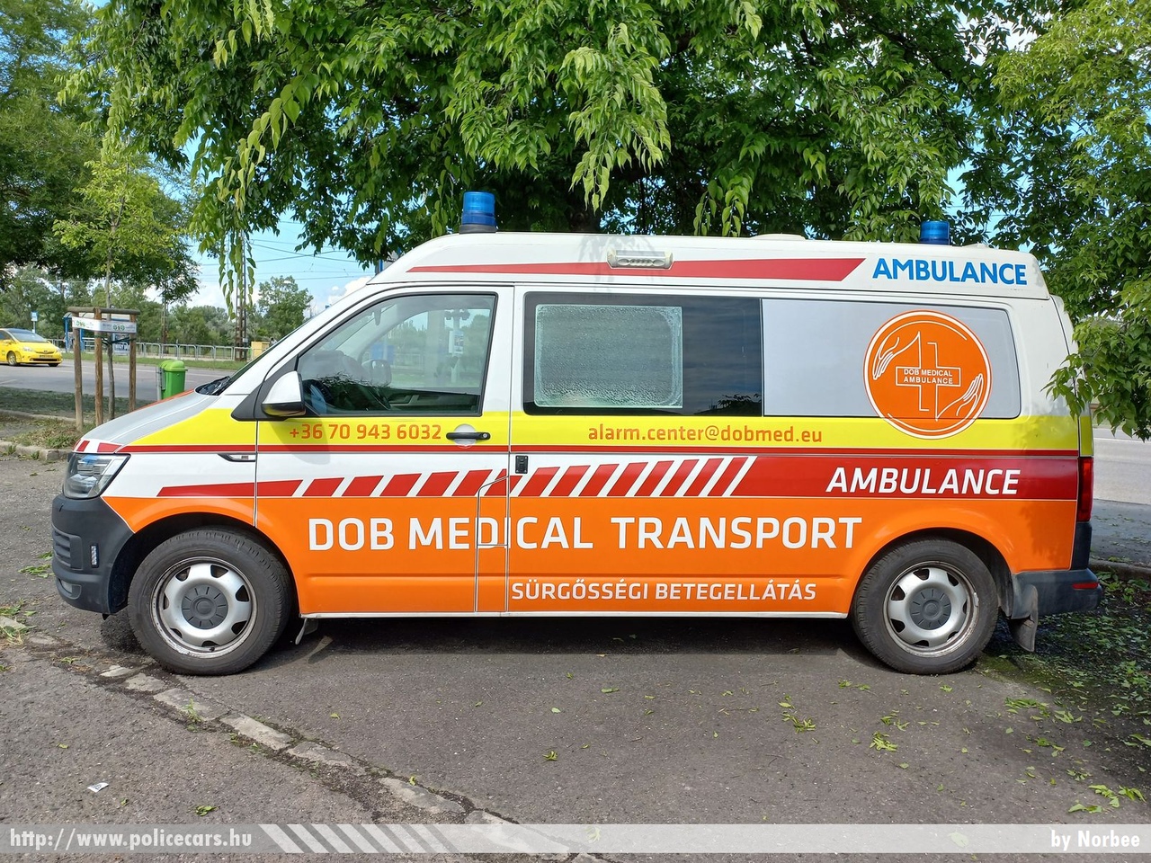Volkswagen Transporter T6, Dob Medical Transport Kft., fotó: Norbee
Keywords: mentő mentőautó magyar Magyarország hungarian Hungary ambulance AAJA-547
