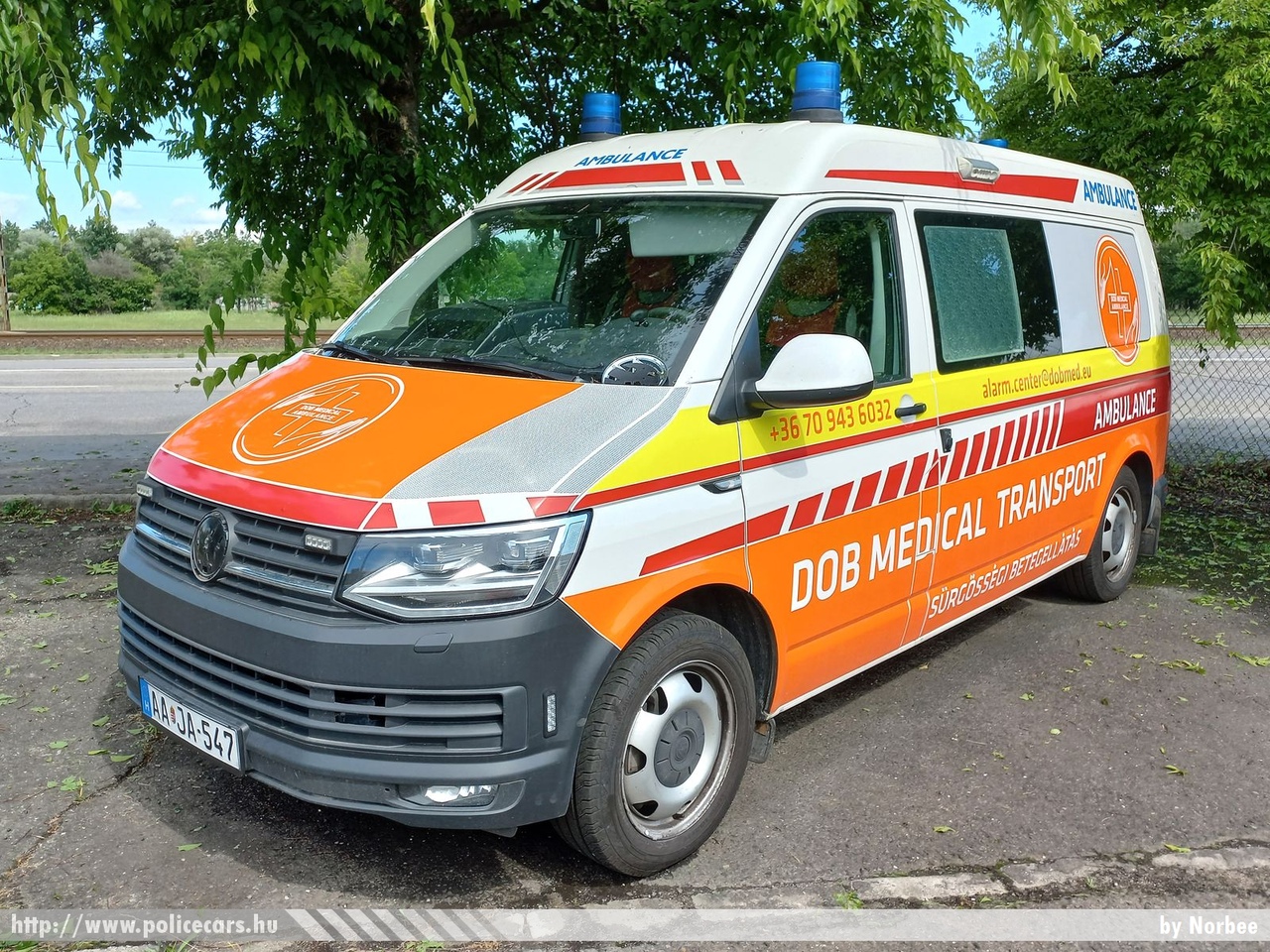Volkswagen Transporter T6, Dob Medical Transport Kft., fotó: Norbee
Keywords: mentő mentőautó magyar Magyarország hungarian Hungary ambulance AAJA-547