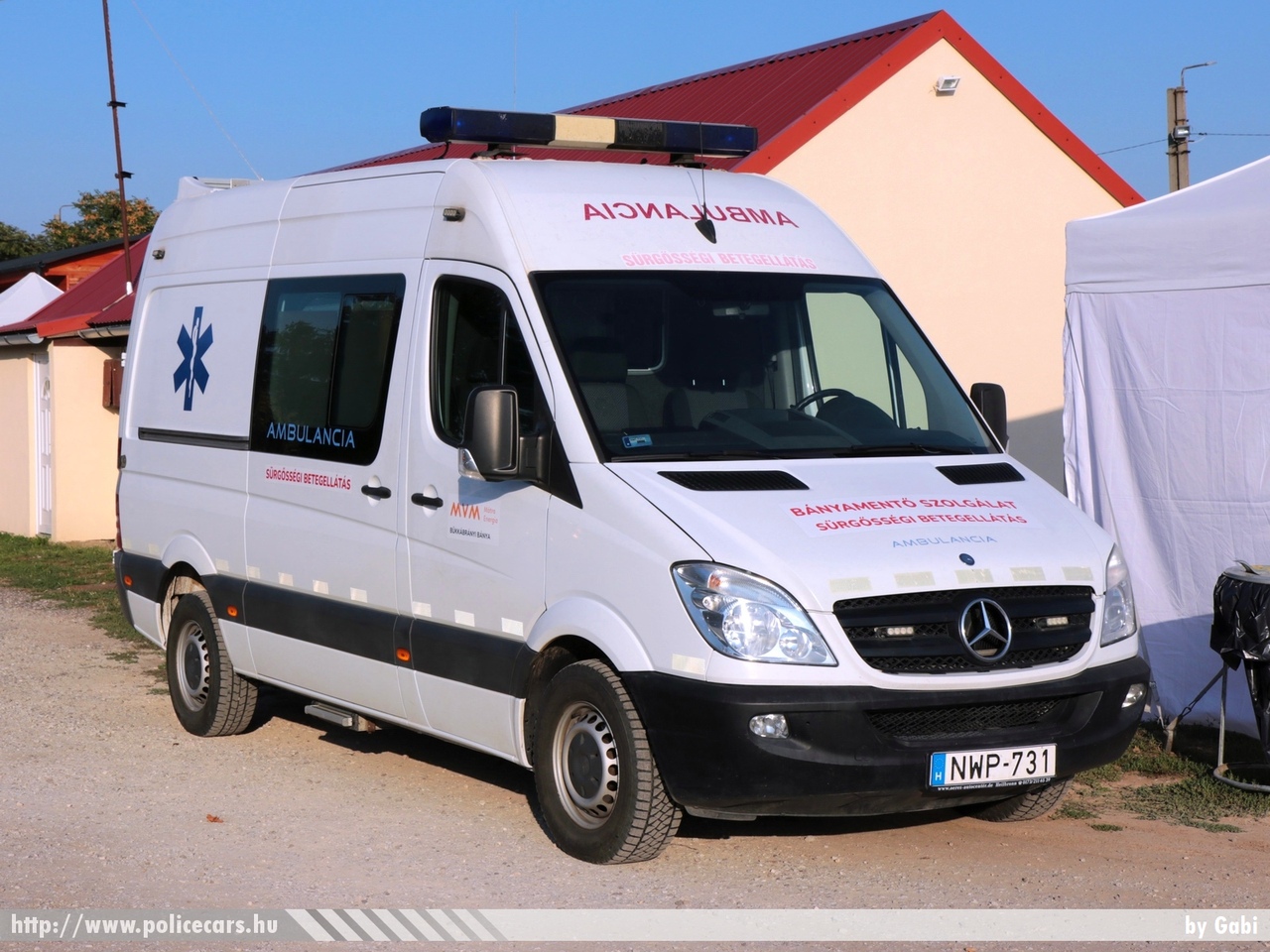 Mercedes Sprinter II facelift, MVM Mátra Energia Zrt., bükkábrányi bánya, bányamentő szolgálat, fotó: Gabi
Keywords: mentő mentőautó magyar Magyarország hungarian Hungary ambulance NWP-731