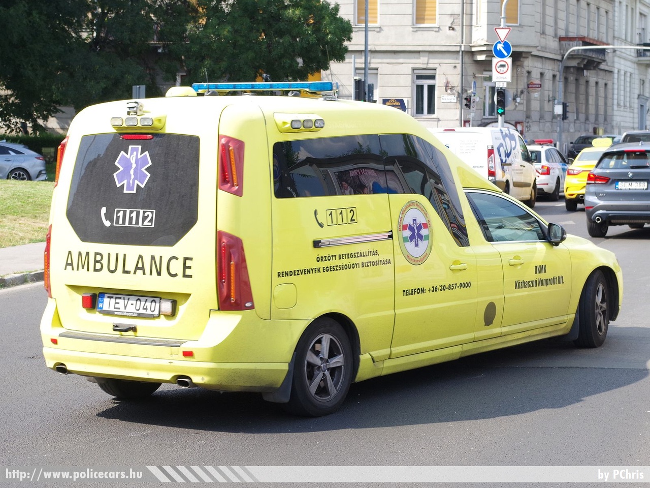 Volvo V70, DKMK Közhasznú Nonprofit Kft. (Dabas), fotó: PChris
Keywords: mentő mentőautó magyar Magyarország hungarian Hungary ambulance TEV-040