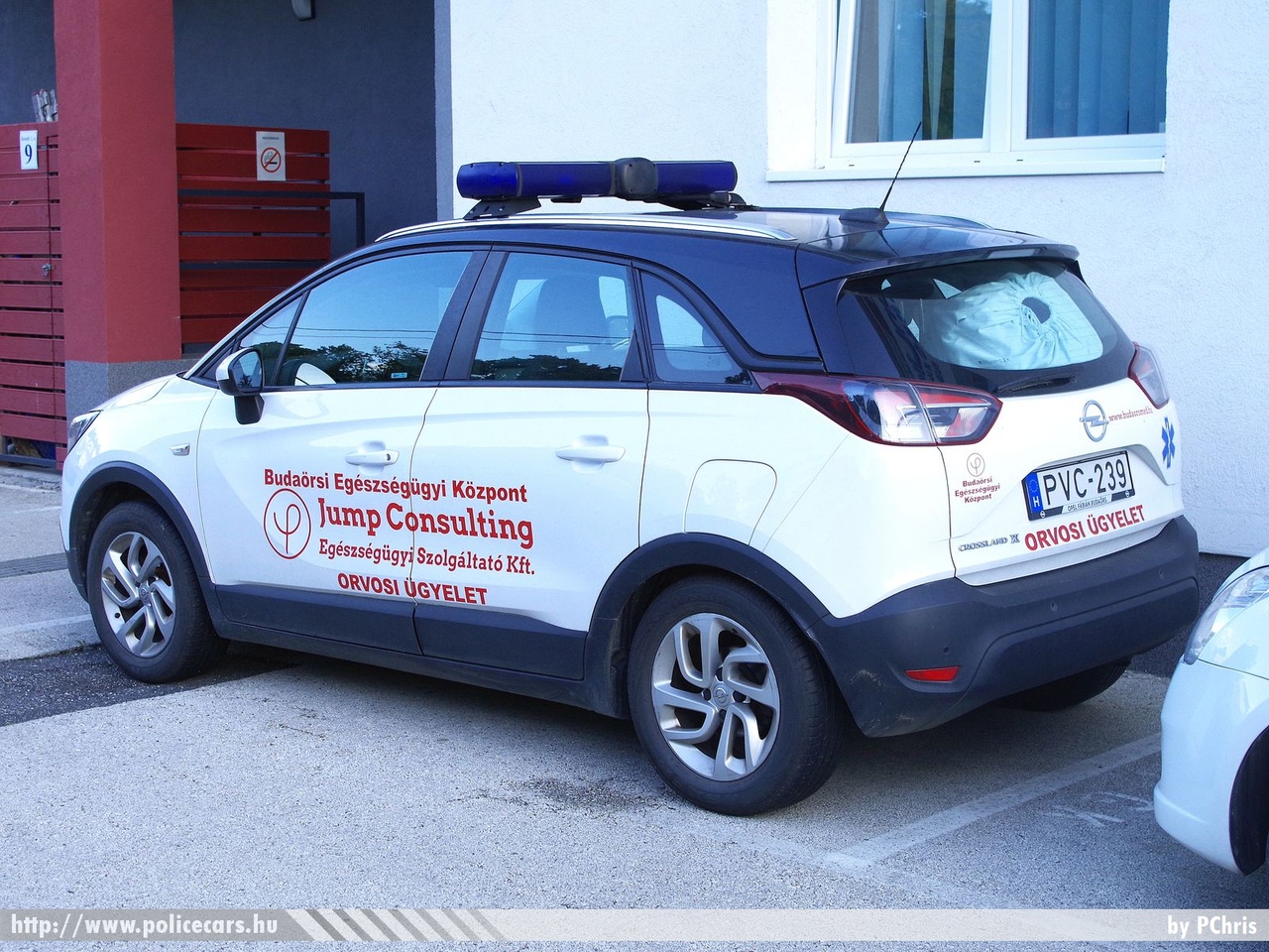 Opel Crossland X, orvosi ügyelet, Budaörsi Egészségügyi Központ, fotó: PChris
Keywords: mentő magyar Magyarország mentőautó ambulance Hungary hungarian PVC-239
