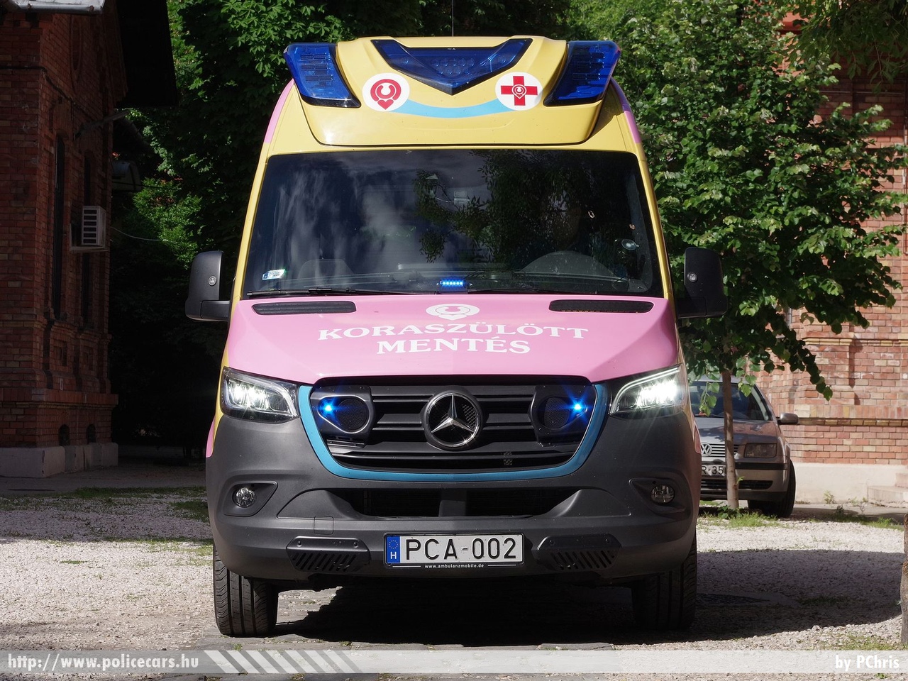 Mercedes-Benz Sprinter III, Budapest, Peter Cerny Alapítvány, koraszülöttmentő, fotó: PChris
Keywords: mentő mentőautó magyar Magyarország hungarian Hungary ambulance PCA-002
