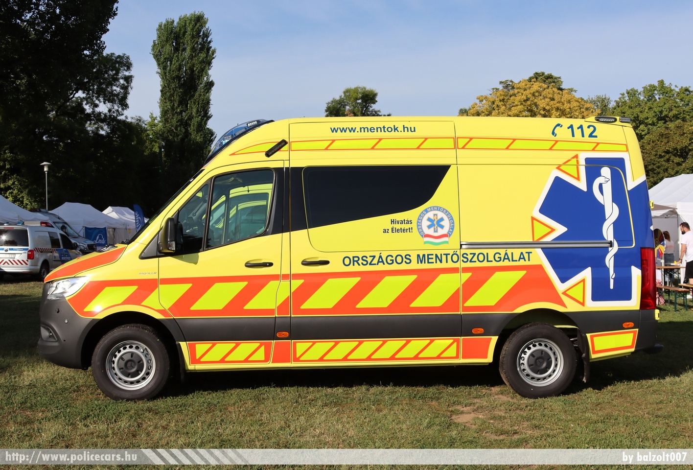 Mercedes-Benz Sprinter III Profile demo vehicle, Országos Mentõszolgálat, fotó: balzolt007
Keywords: magyar Magyarország mentő mentőautó OMSZ Hungary hungarian ambulance