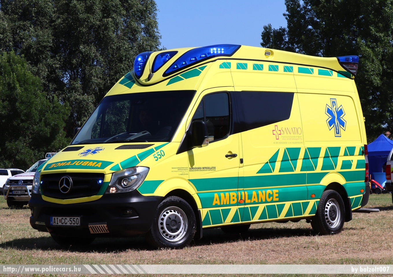 Mercedes Sprinter II facelift, Sanatio Egészségközpont - Országos Rendezvénybiztosító Mentőszolgálat Kft., fotó: balzolt007
Keywords: mentő mentőautó magyar Magyarország hungarian Hungary ambulance AICC-550