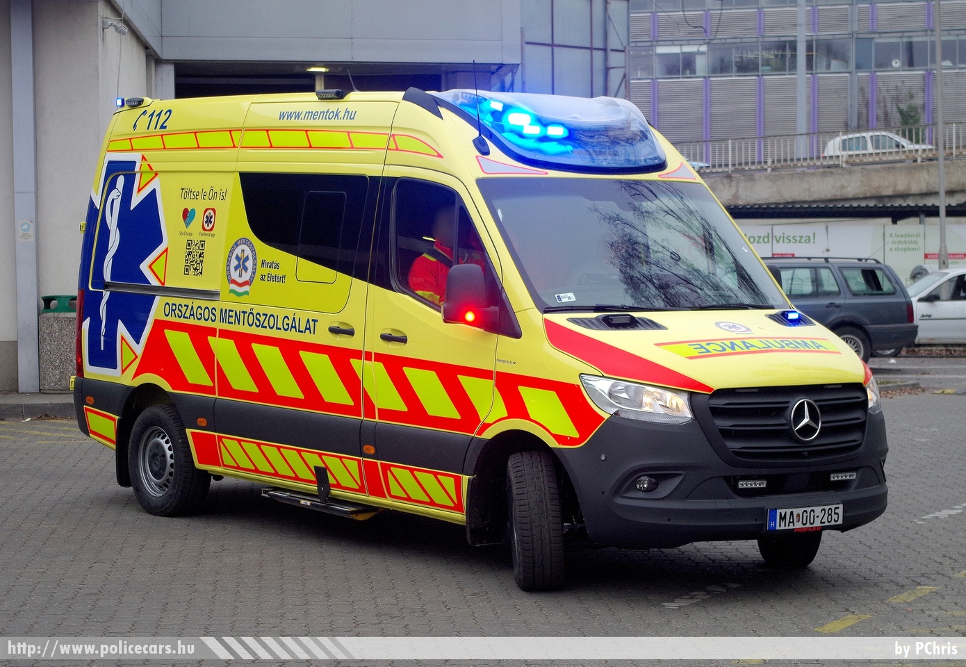 Mercedes Sprinter III Profile, Országos Mentõszolgálat, fotó: PChris
Keywords: magyar Magyarország mentő mentőautó OMSZ Hungary hungarian ambulance MA00-285