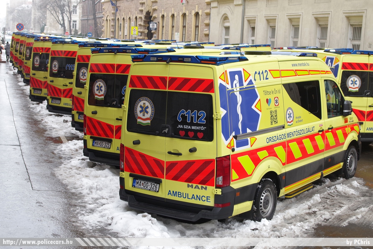 MAN TGE, Országos Mentõszolgálat, fotó: PChris
Keywords: magyar Magyarország mentő mentőautó OMSZ Hungary hungarian ambulance MA00-326