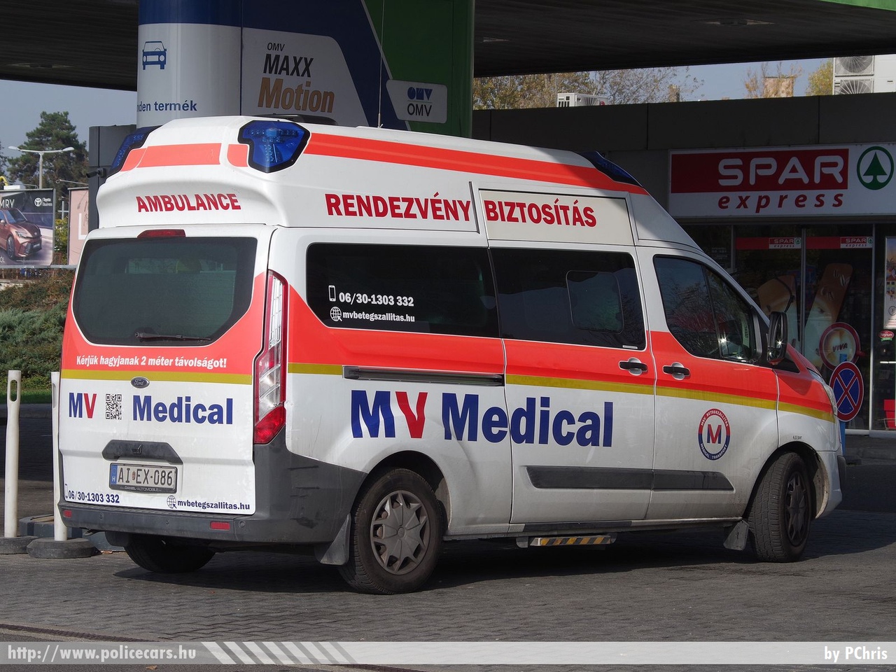 Ford Transit Custom, MV Medical Transport Kft., fotó: PChris
Keywords: mentő mentőautó magyar Magyarország hungarian Hungary ambulance AIEX-086