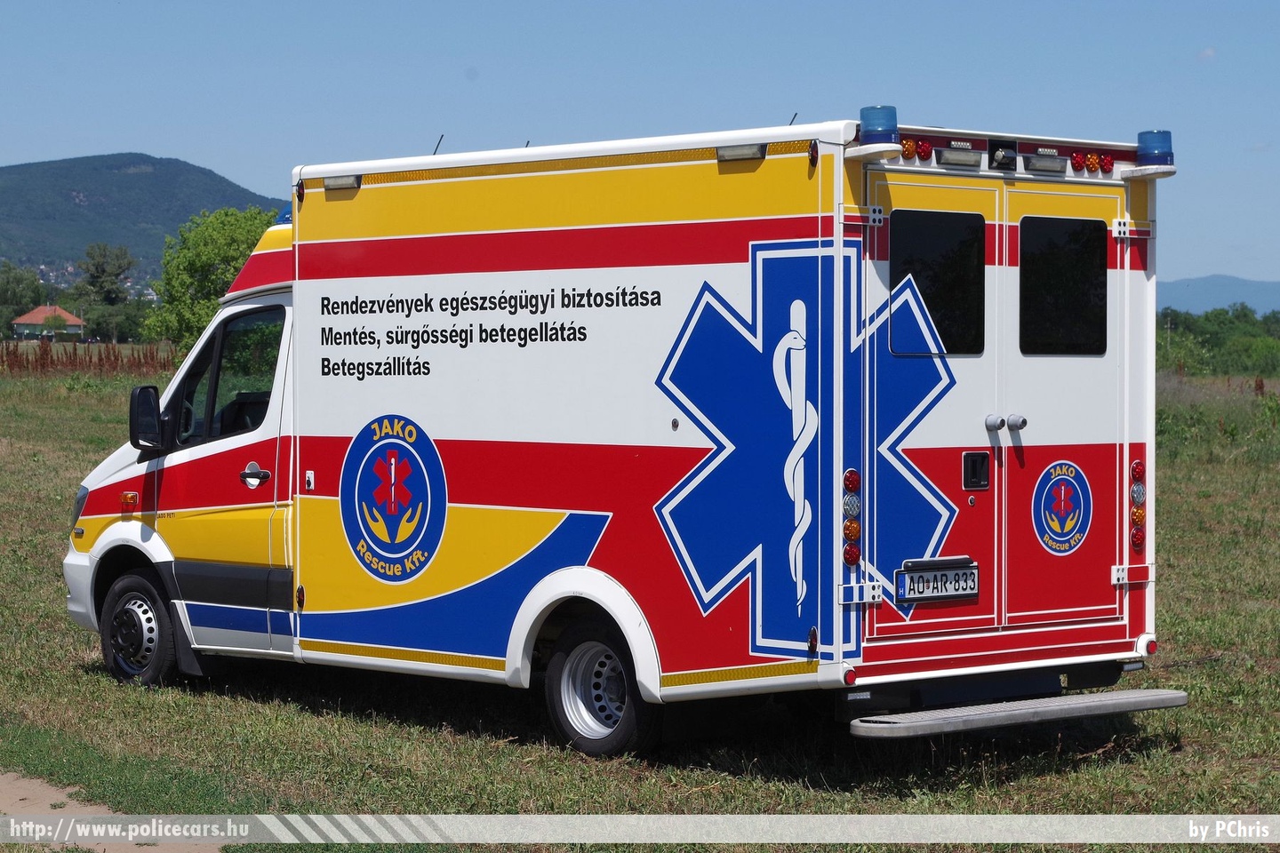 Mercedes Sprinter II Facelift, JAKO Rescue Kft., fotó: PChris
Keywords: mentő mentőautó magyar Magyarország hungarian Hungary ambulance AOAR-833